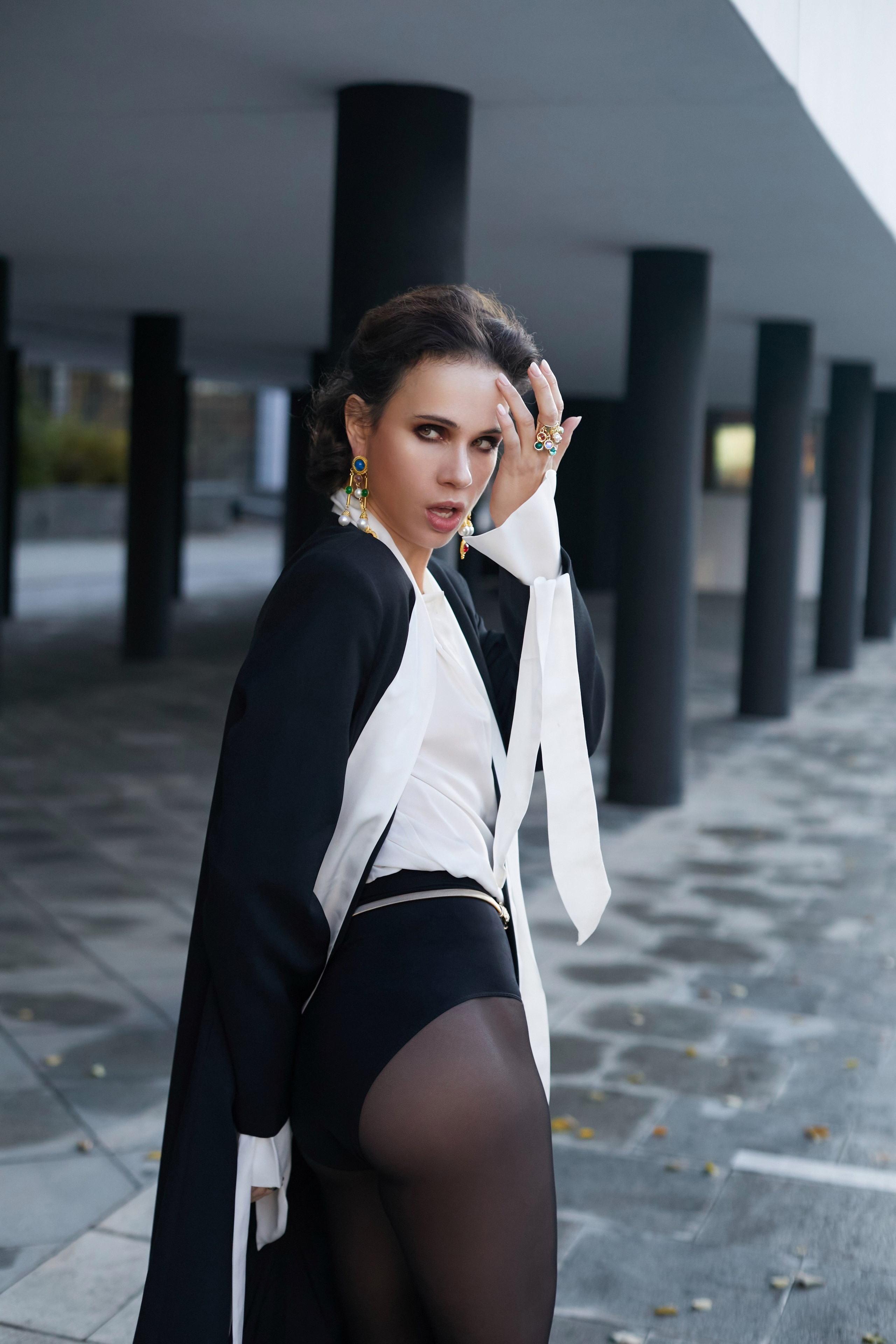 «История у Дома Наркомфина». Свадебный и креативный фотограф в ЮФО и МСК