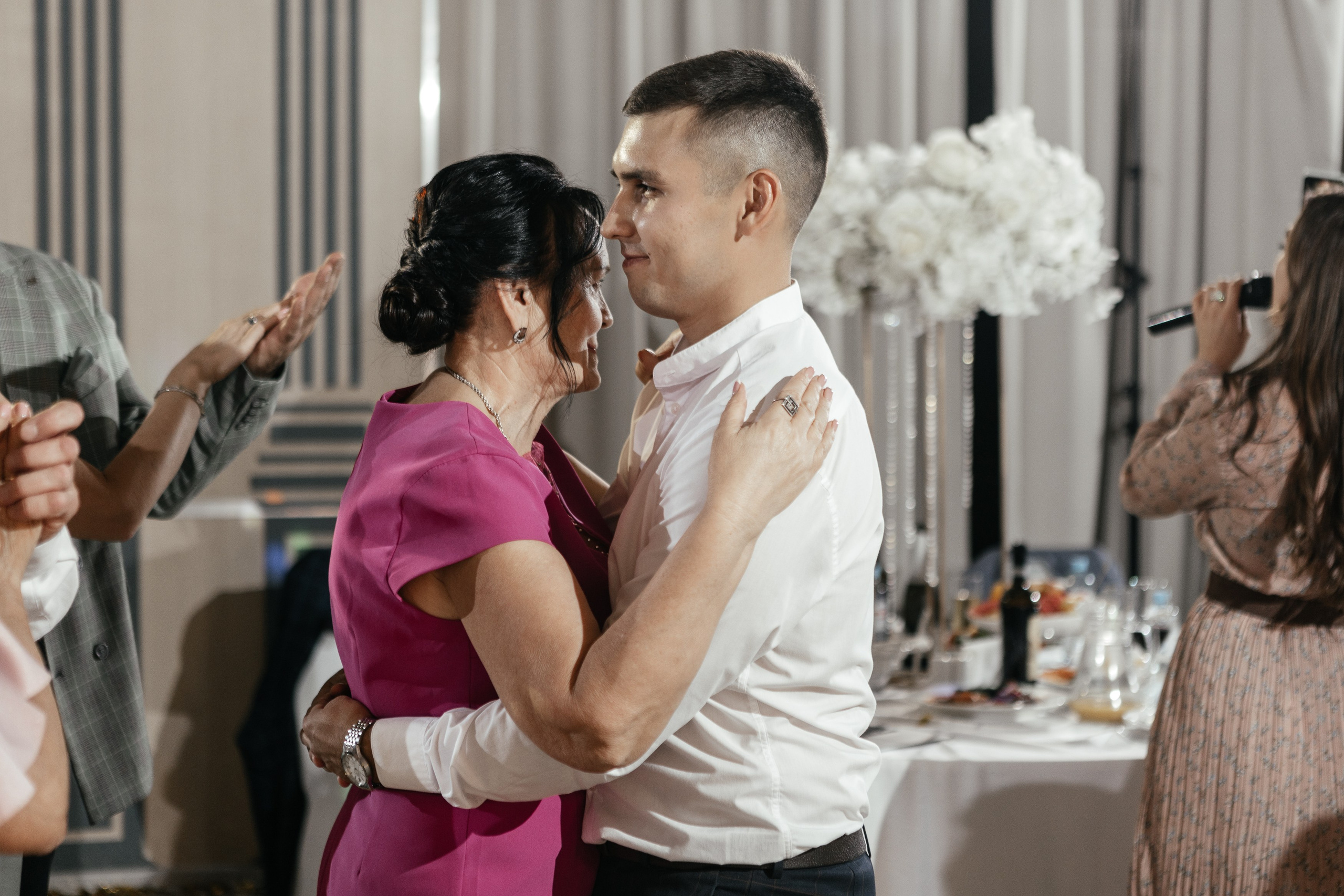 Свадебный фотограф Уфа — Руслан ГабдлисламовЖивые эмоции, красивые кадры, воспоминания на всю жизнь.Работаю по всей Республике Башкортоста. Свадебный фотограф Уфа Руслан Габдлисламов