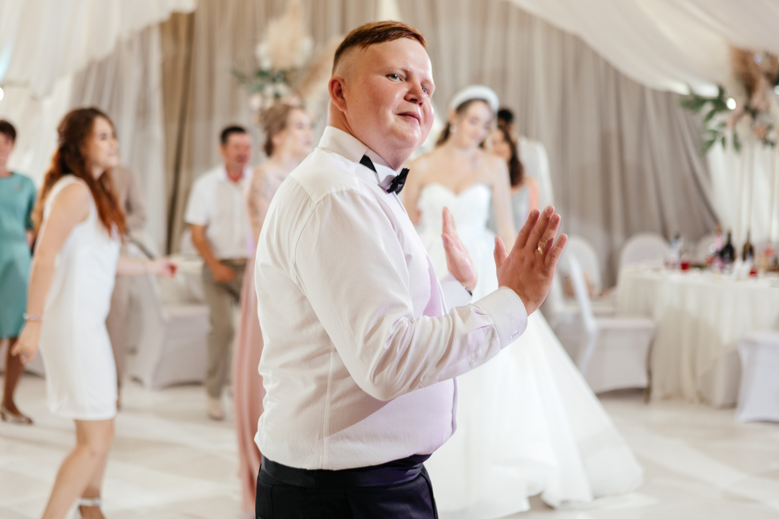 Свадебный фотограф Уфа — Руслан ГабдлисламовЖивые эмоции, красивые кадры, воспоминания на всю жизнь.Работаю по всей Республике Башкортоста. Свадебный фотограф Уфа Руслан Габдлисламов