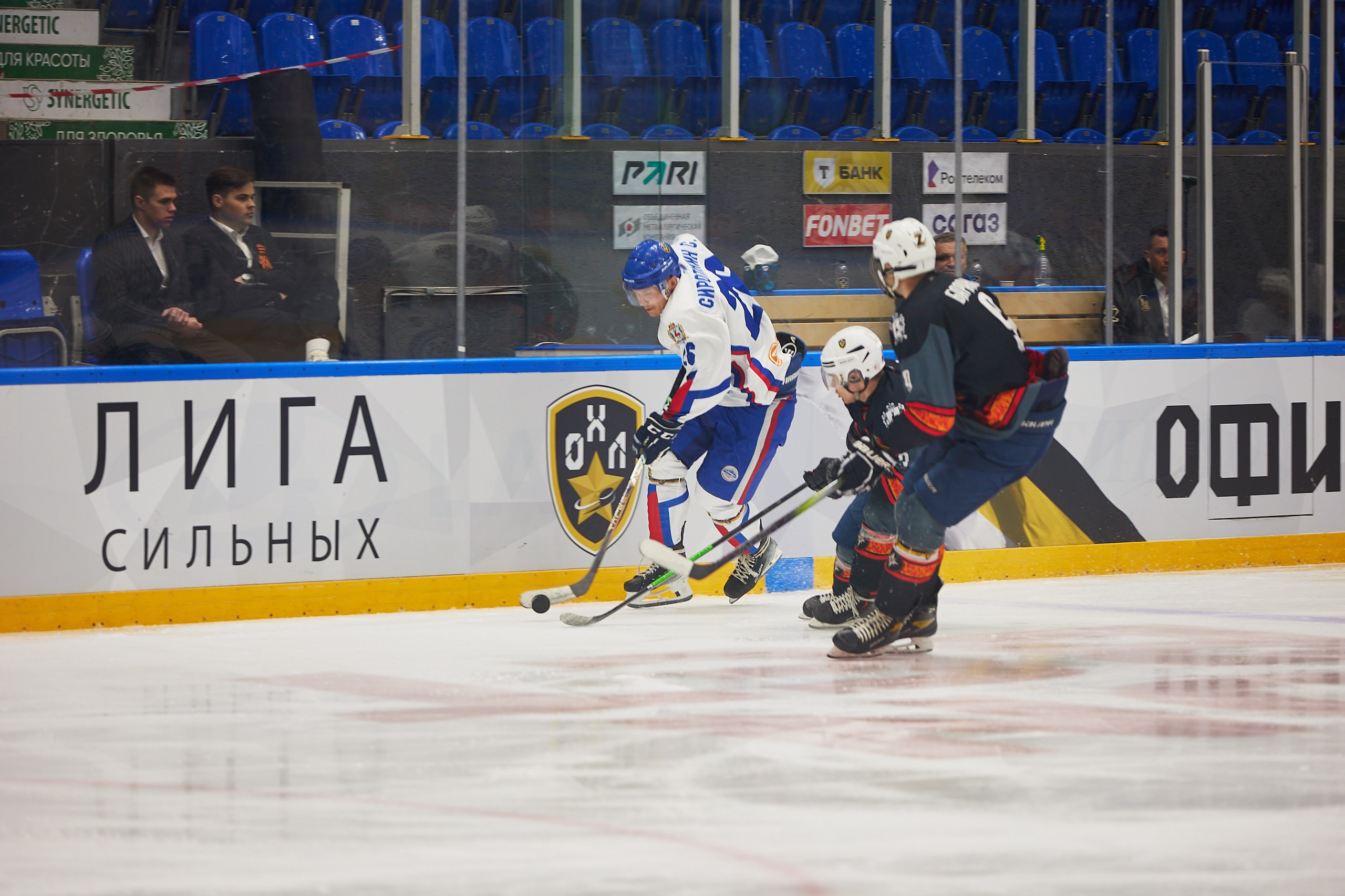 Репортаж. Офицерская хоккейная лига 2025 год. Спортивный фотограф Некрасов Денис