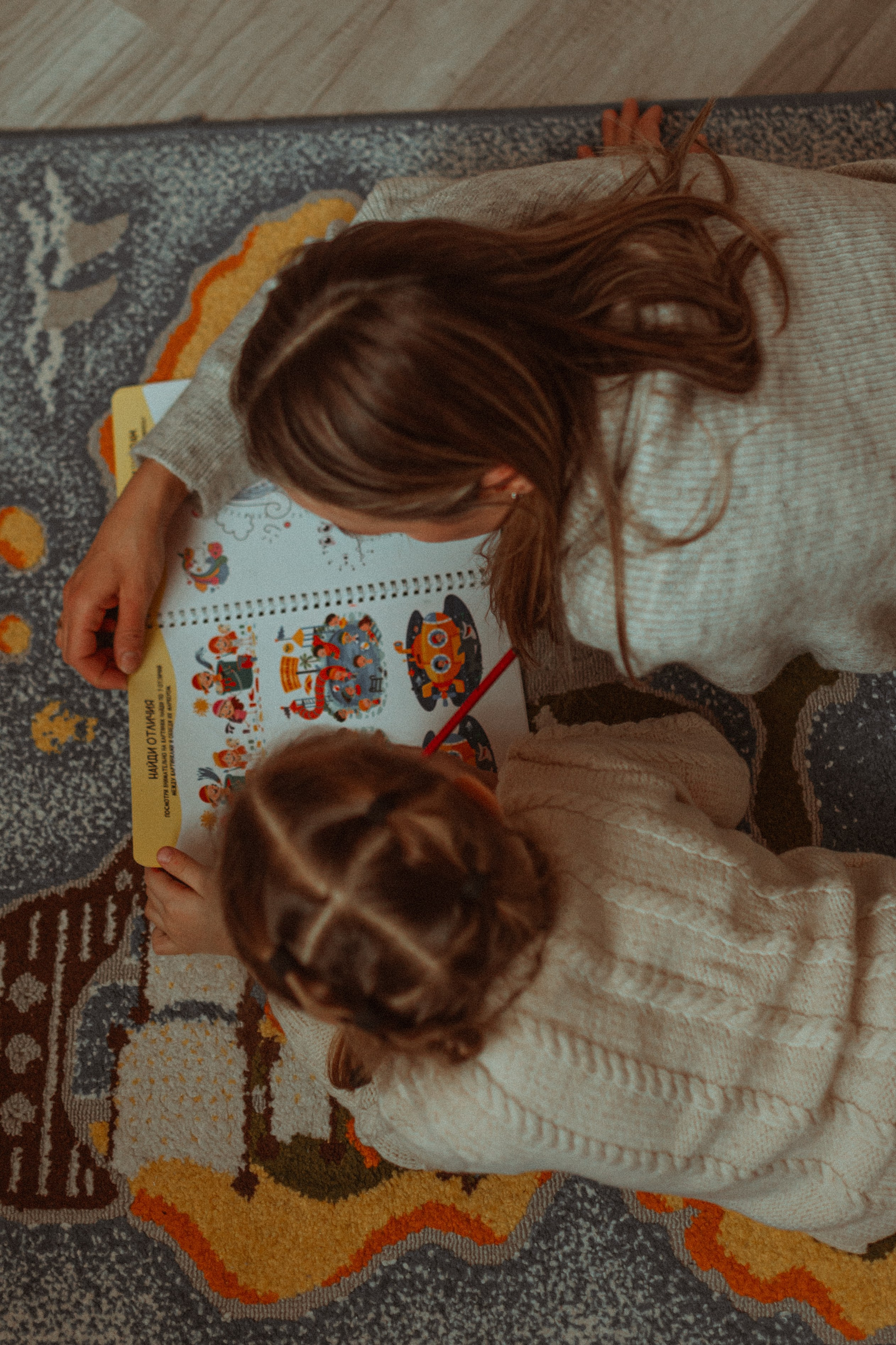 Даша и Арина. Семейный фотограф lifestyle в Новосибирске Елена Шпилевая