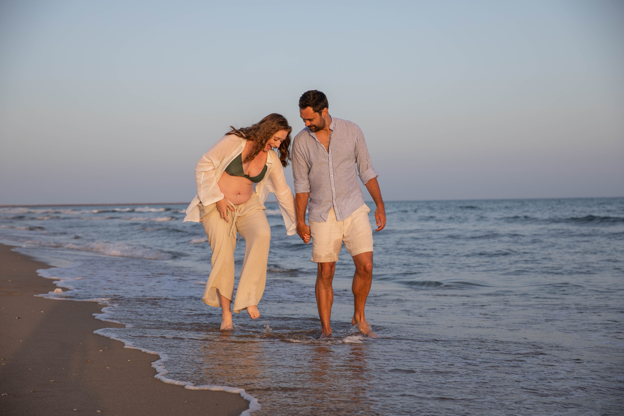 An Ocean of Love and Anticipation. Professional Photographer in Portugal. Oksana Lomnova