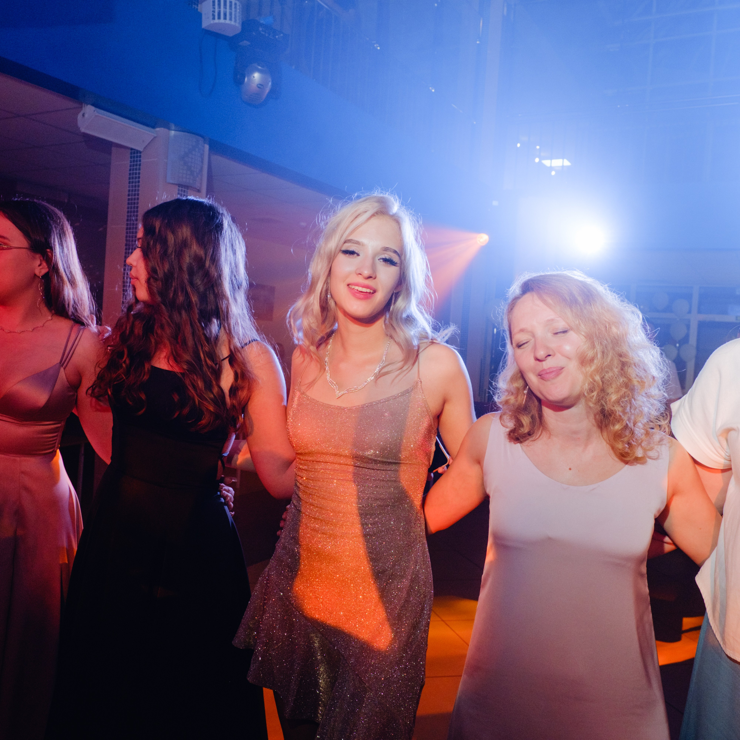 Выпускной. Фотограф Софья Володкина