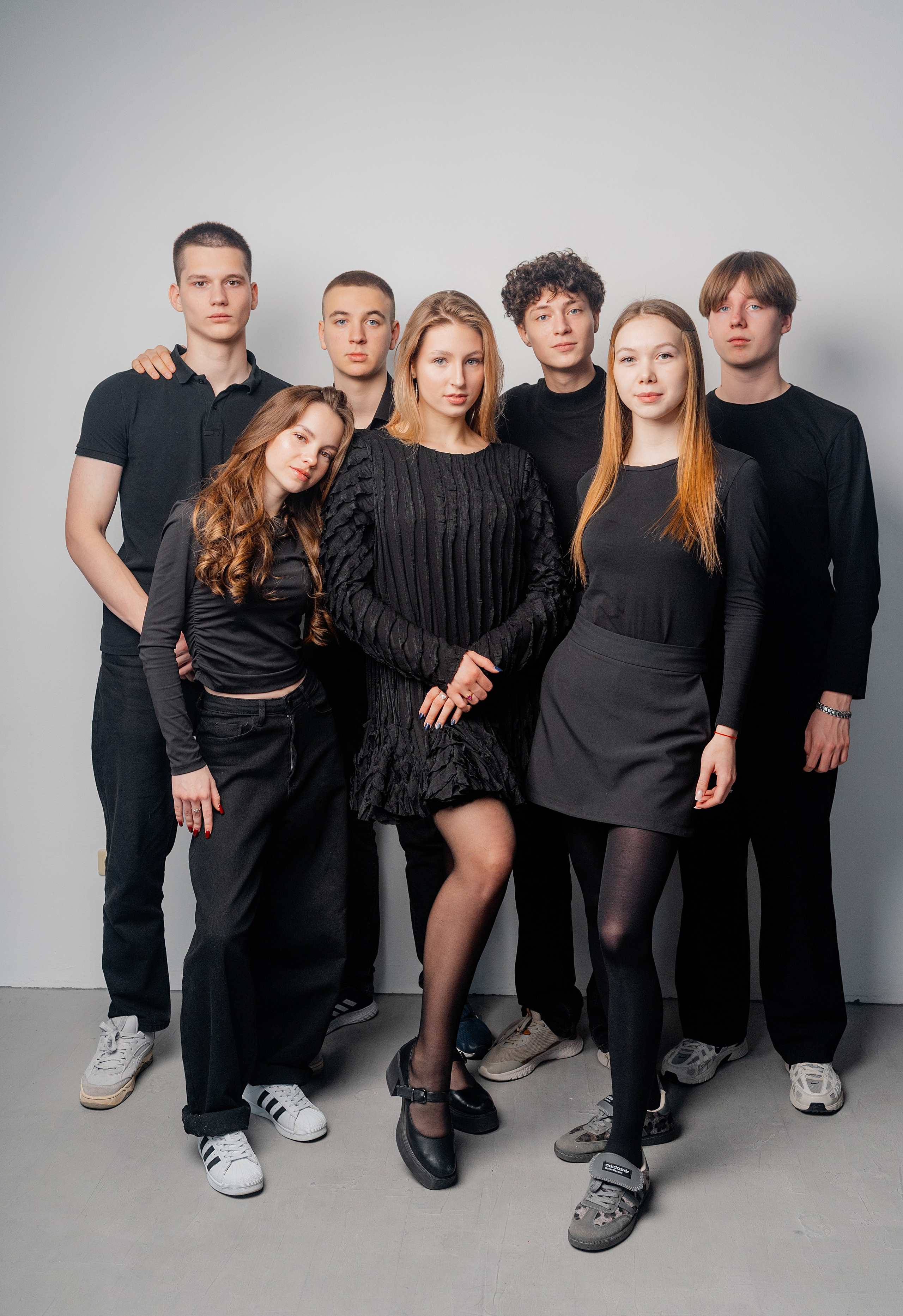 11 класс Студия. Фотограф Софья Володкина