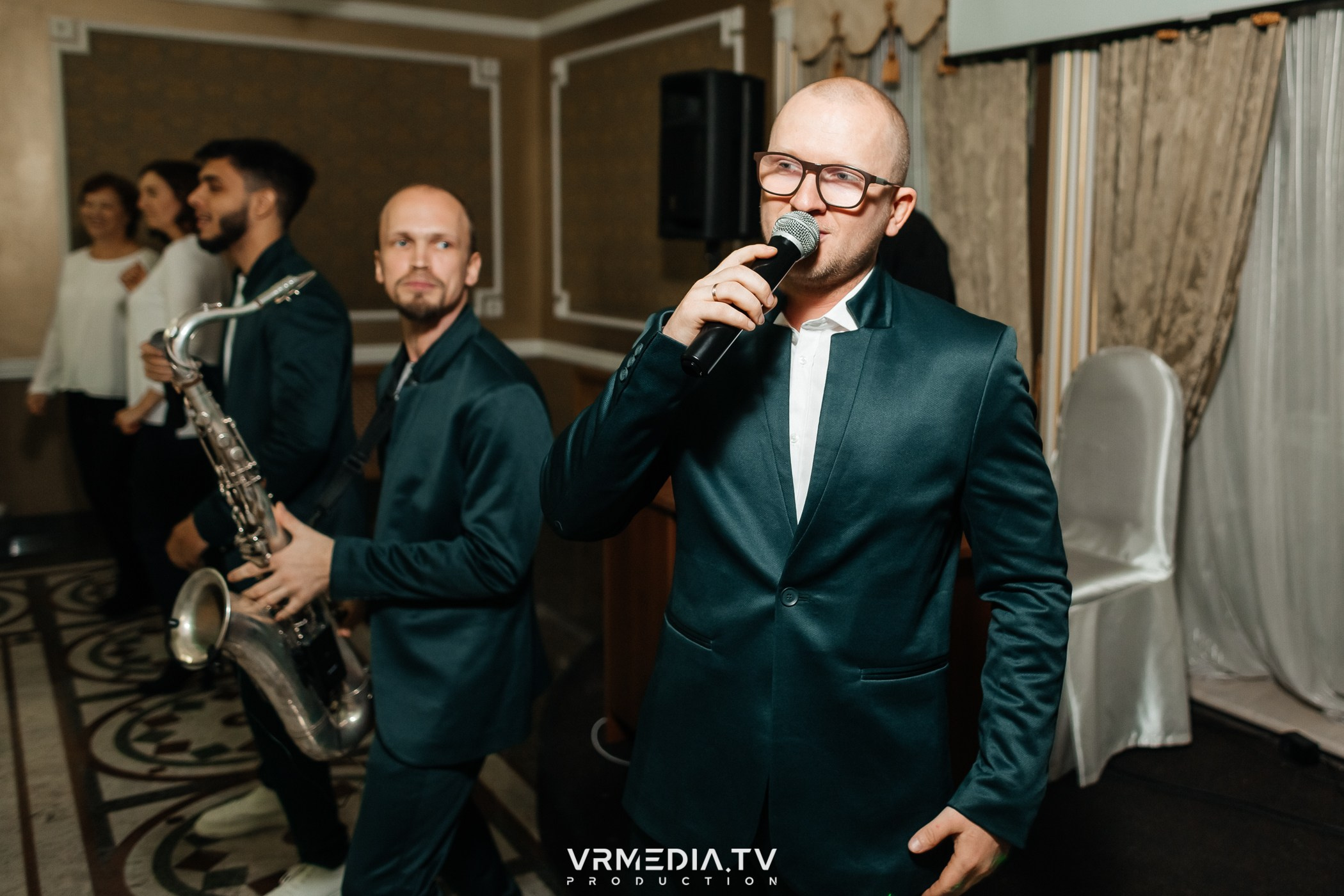 BAD BOYS BAND в ресторане «Империя»