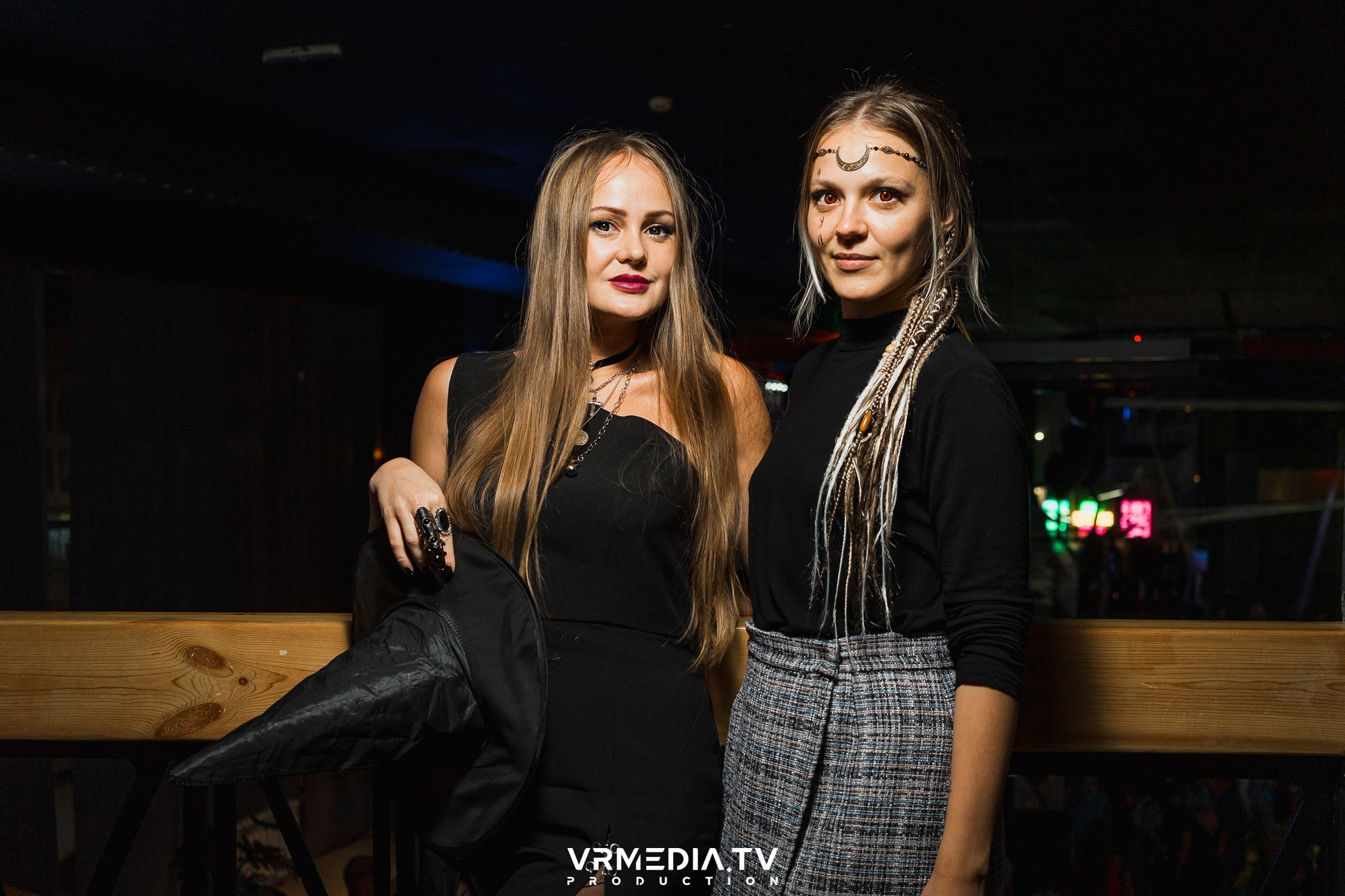 Halloween ARACHNOPHOBIA в баре «Друзья»