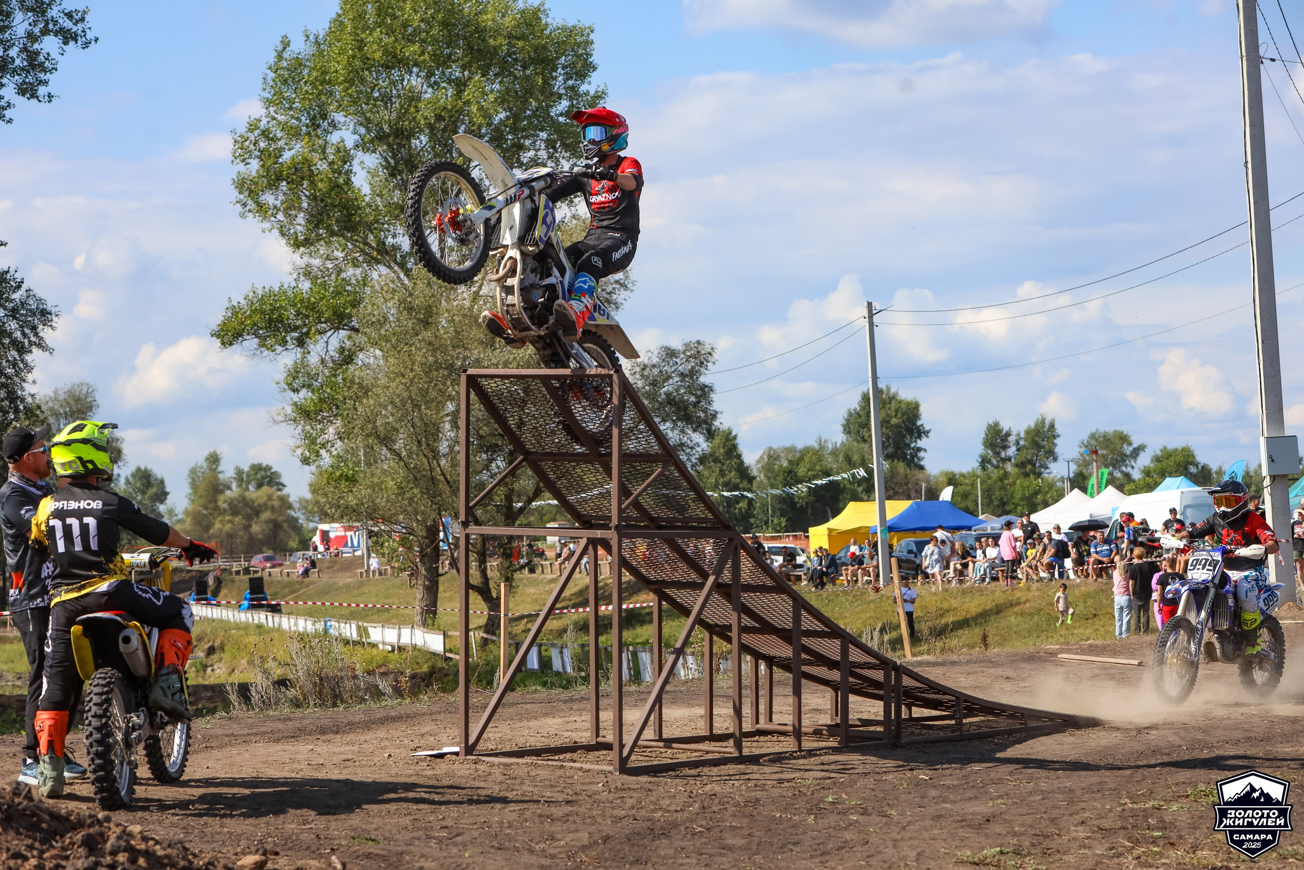 Шоу команды GRYAZNOV MOTO на Кубке России по гонкам с водными препятствиями на квадроциклах. Спортивный фотограф в Самаре