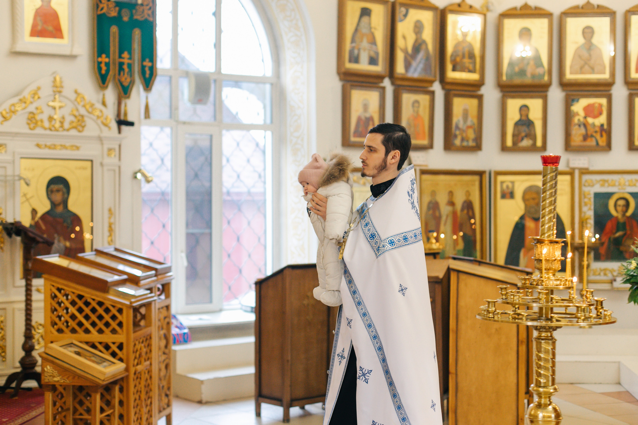 Крещение Храм Спаса Нерукотворного Образа г. Всеволожск. Фотограф на крещение в Санкт Петербурге