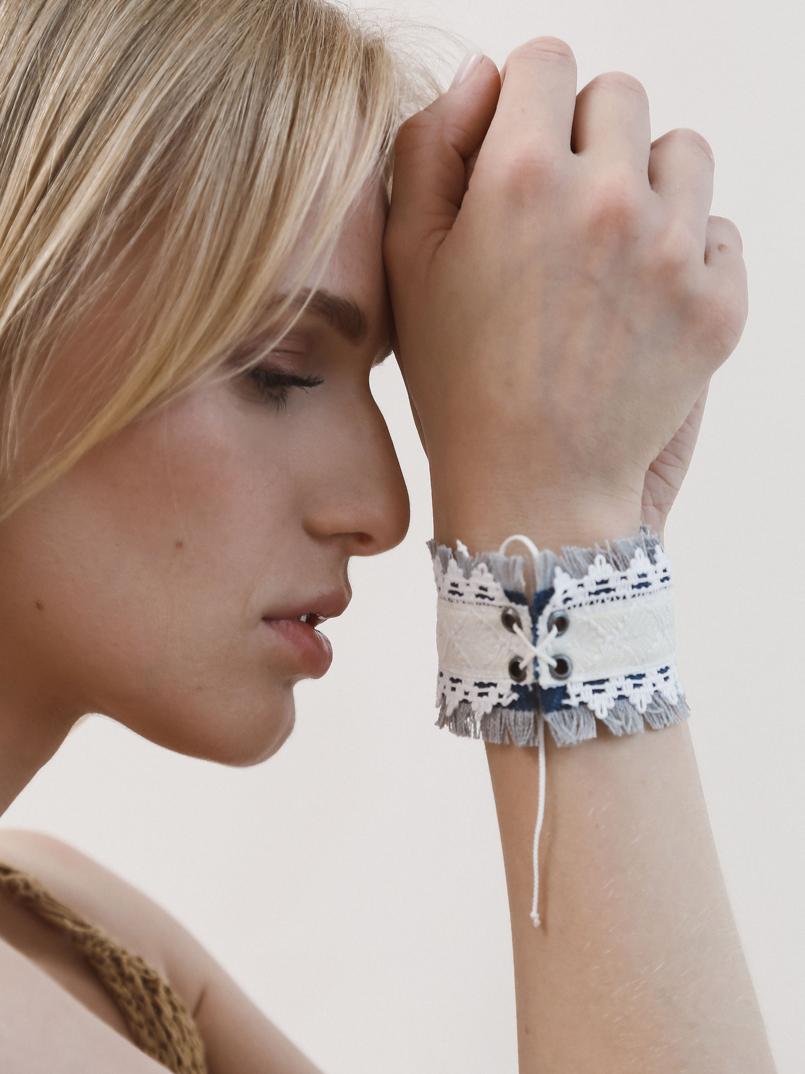 Портфолио фотосъемки бижутерии — профессиональные фото для интернет-магазинов и брендов. Fashion фотограф в Санкт-Петербурге Савинова Ирина