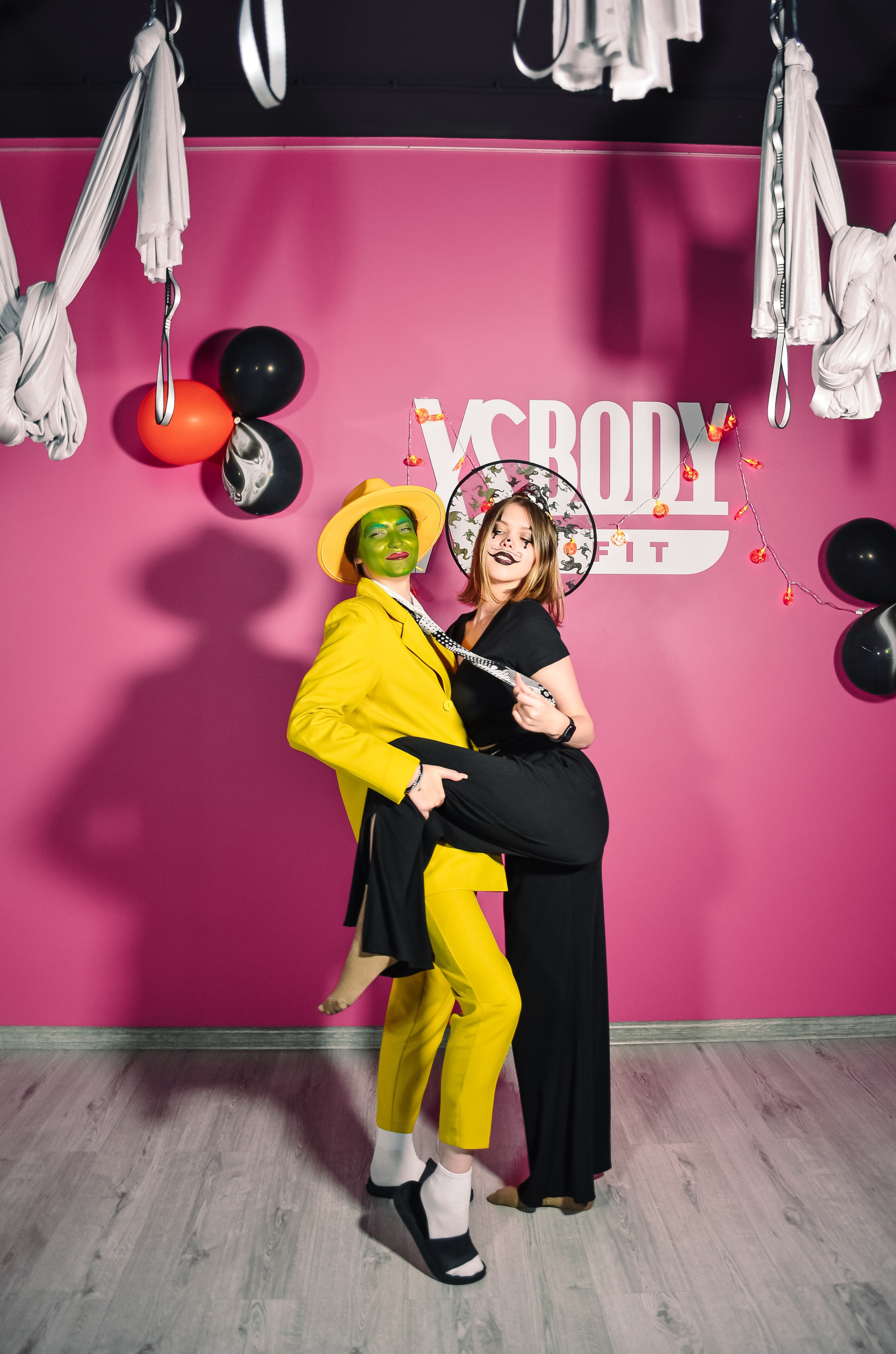 Фоторепортаж мероприятия в фитнес-клубе. Денисова Аля — фотограф для парных съемок и индивидуальных историй в Барнауле