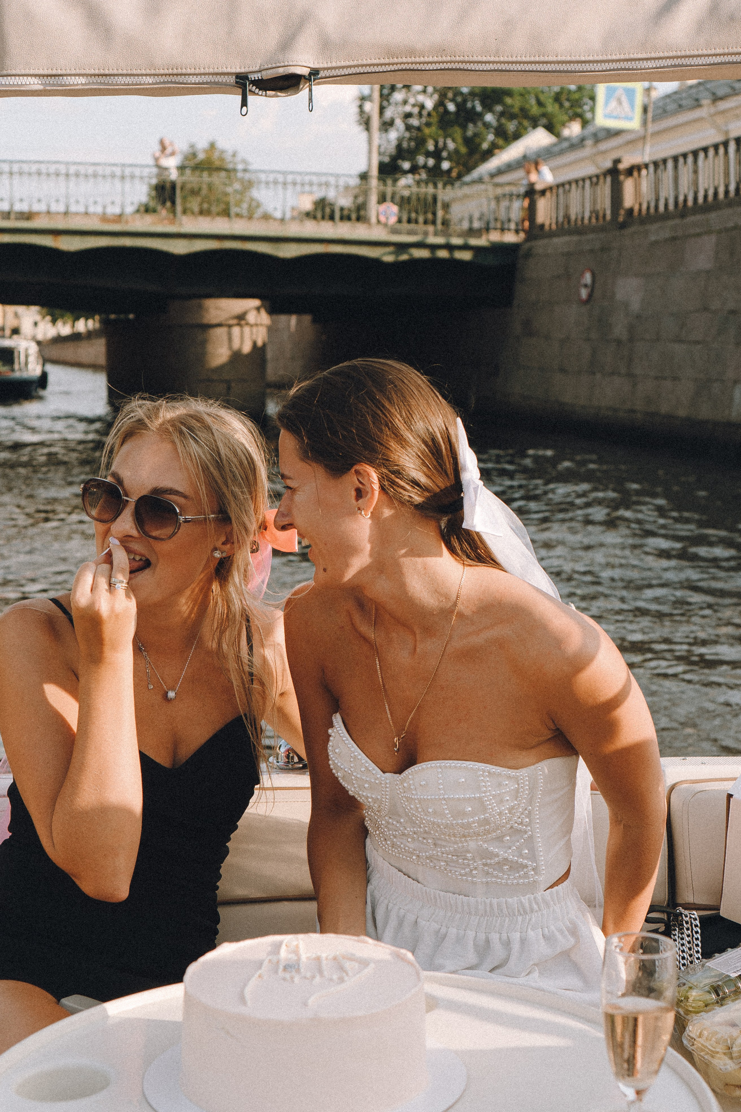 ДЕВИЧНИК НА КАТЕРЕ. Профессиональный фотограф, Санкт-Петербург — Виктория Богомолова