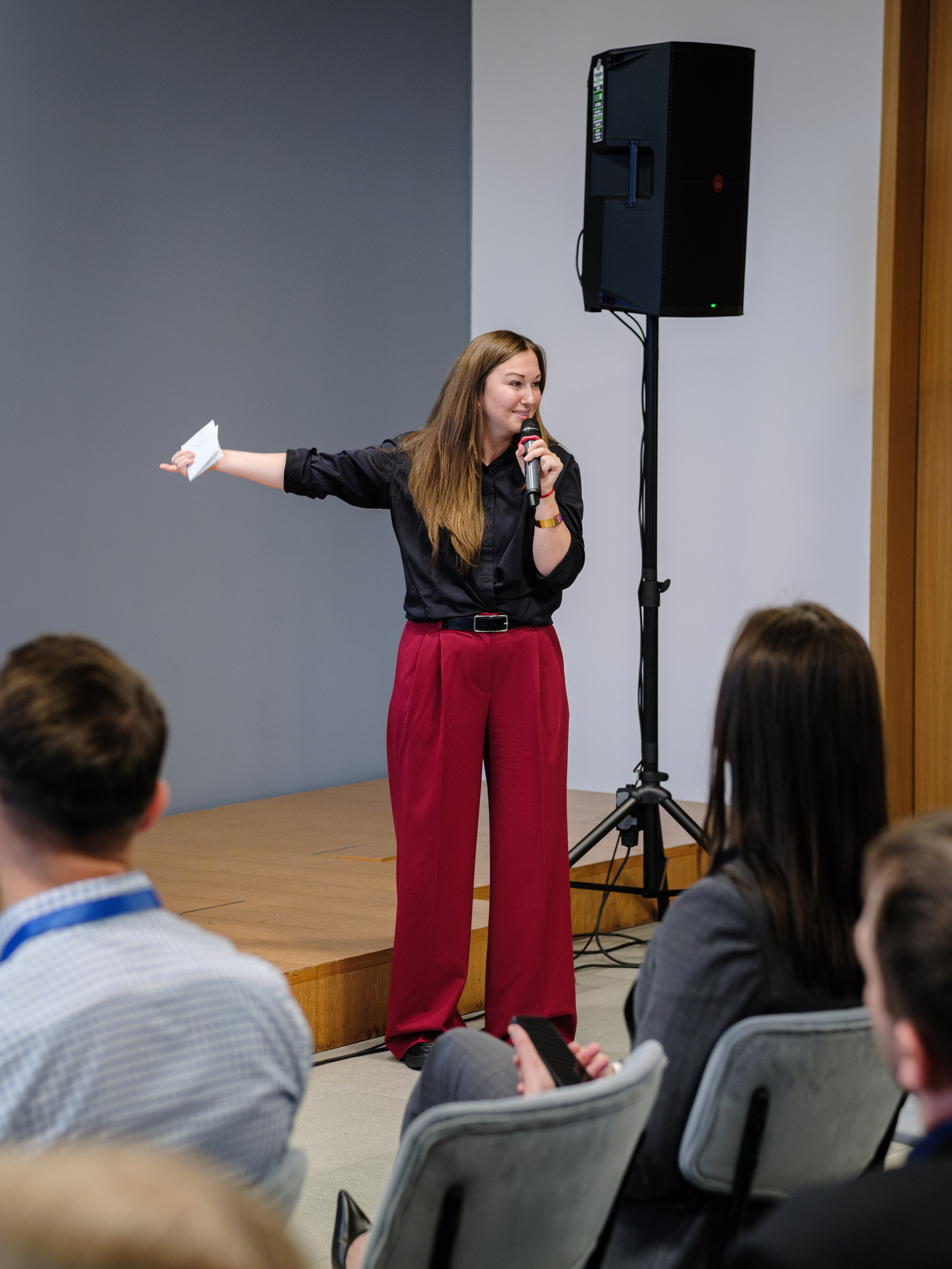 METRO. Репортажный и портретный фотограф в Москве Илья Спиридонов