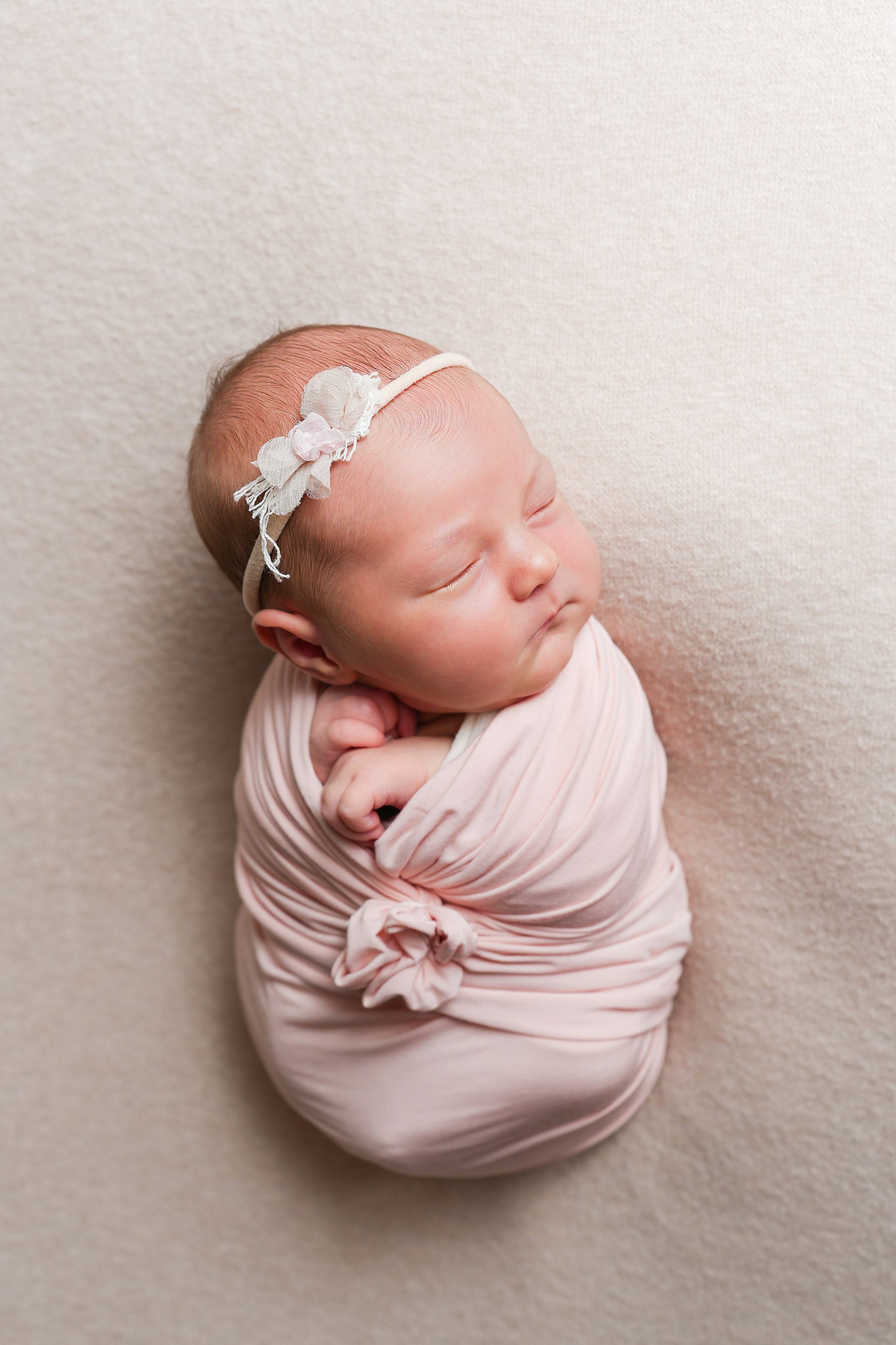 Newborn. Фотограф новорожденных и детский фотограф в Екатеринбурге Ксени