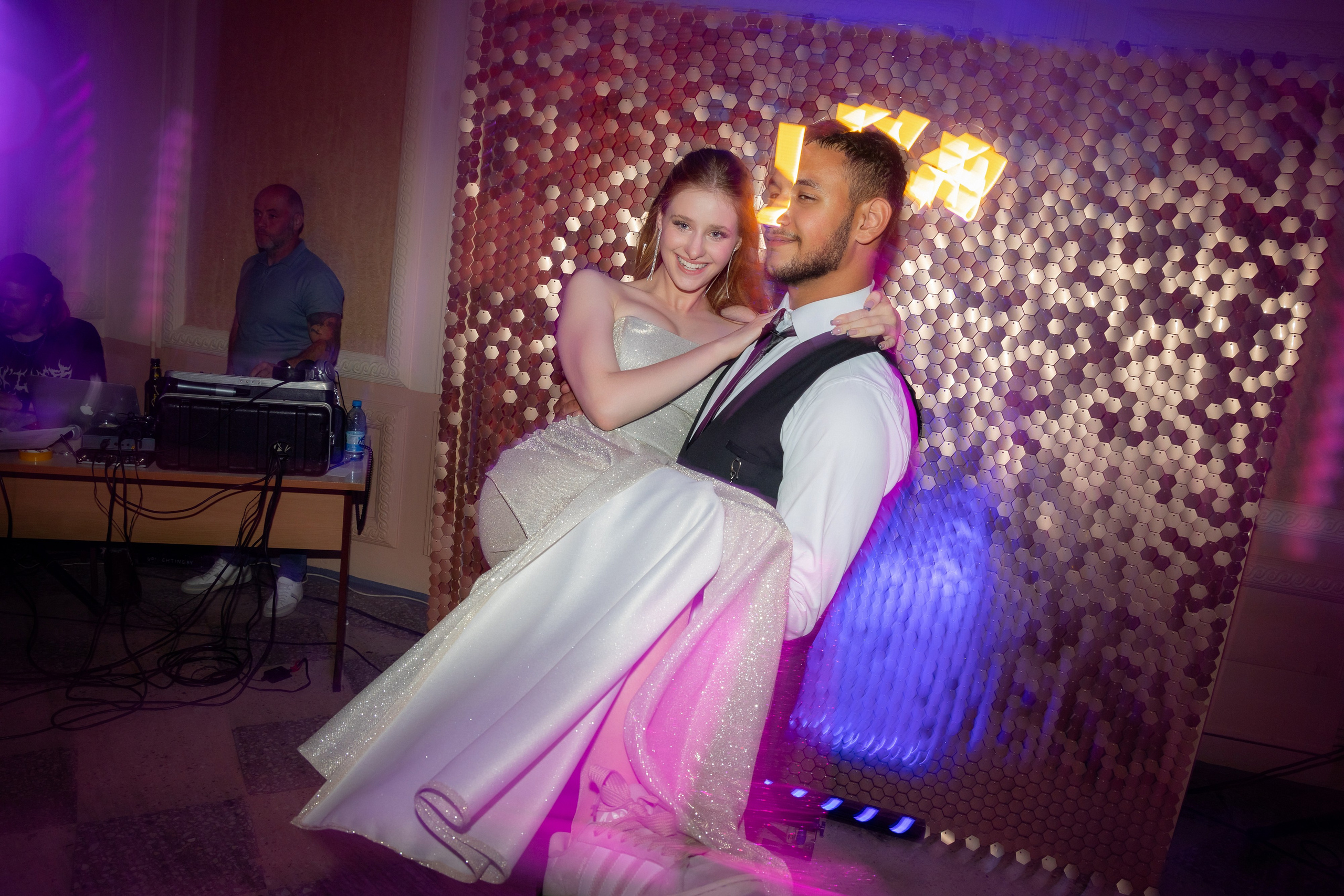 Школьный выпускной 2024 год в Соколе (Минск). Свадебный фотограф в Минске/Беларуси Сергей Спиридонов