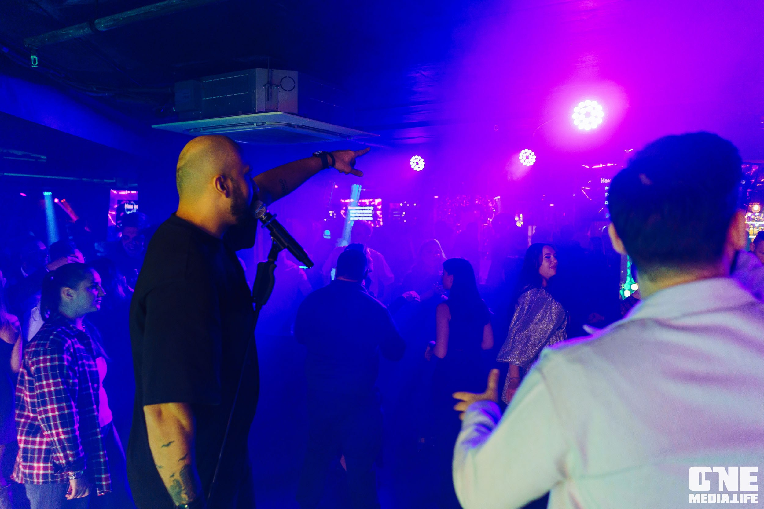 Фоторепортаж из караоке-клуба Эйфория. One Media Life: фоторепортажи, фотоотчеты с мероприятий и заведений