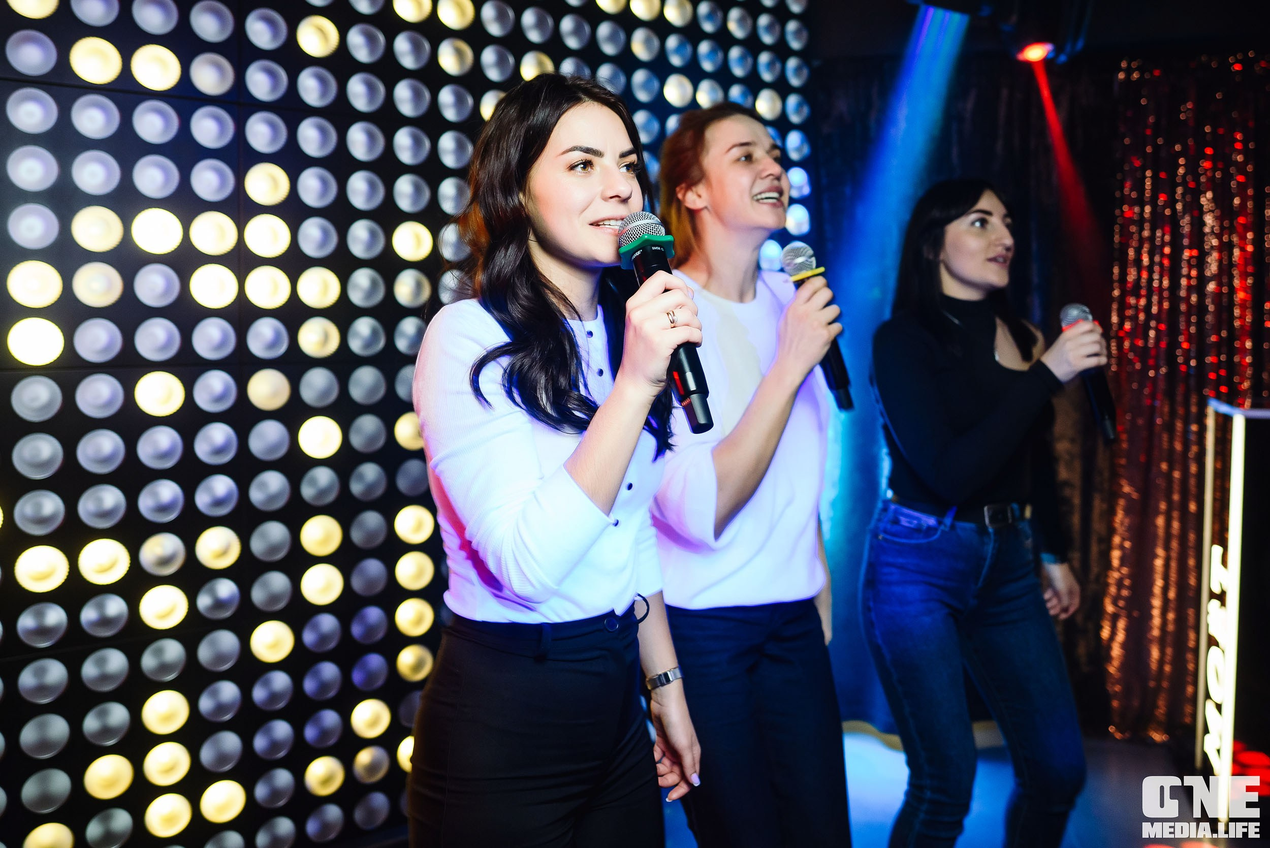 Репортаж из караоке-клуба Эйфория. One Media Life: фоторепортажи, фотоотчеты с мероприятий и заведений