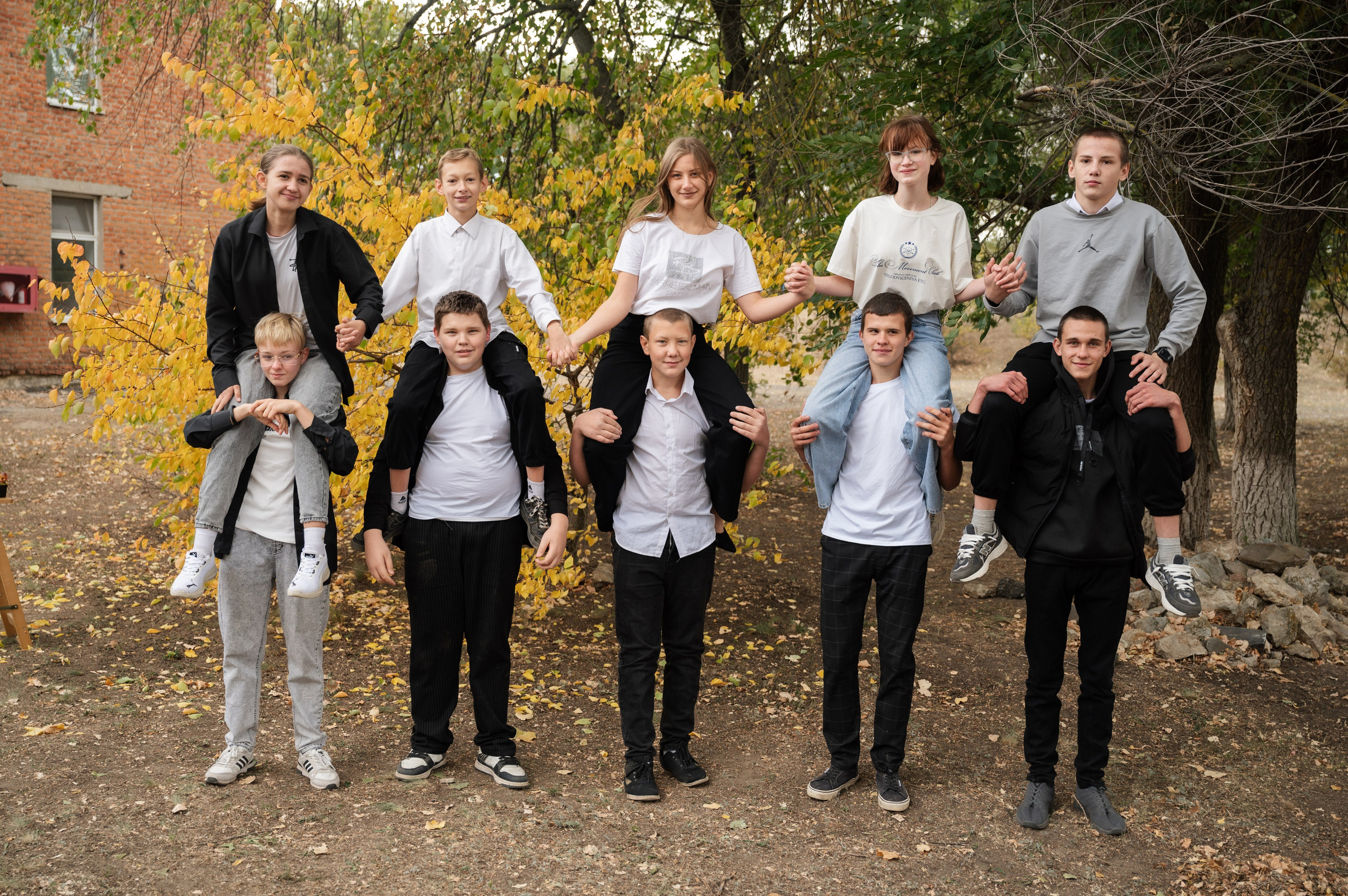 Школьная съёмка улица лайф. Фотограф Алёна Мил