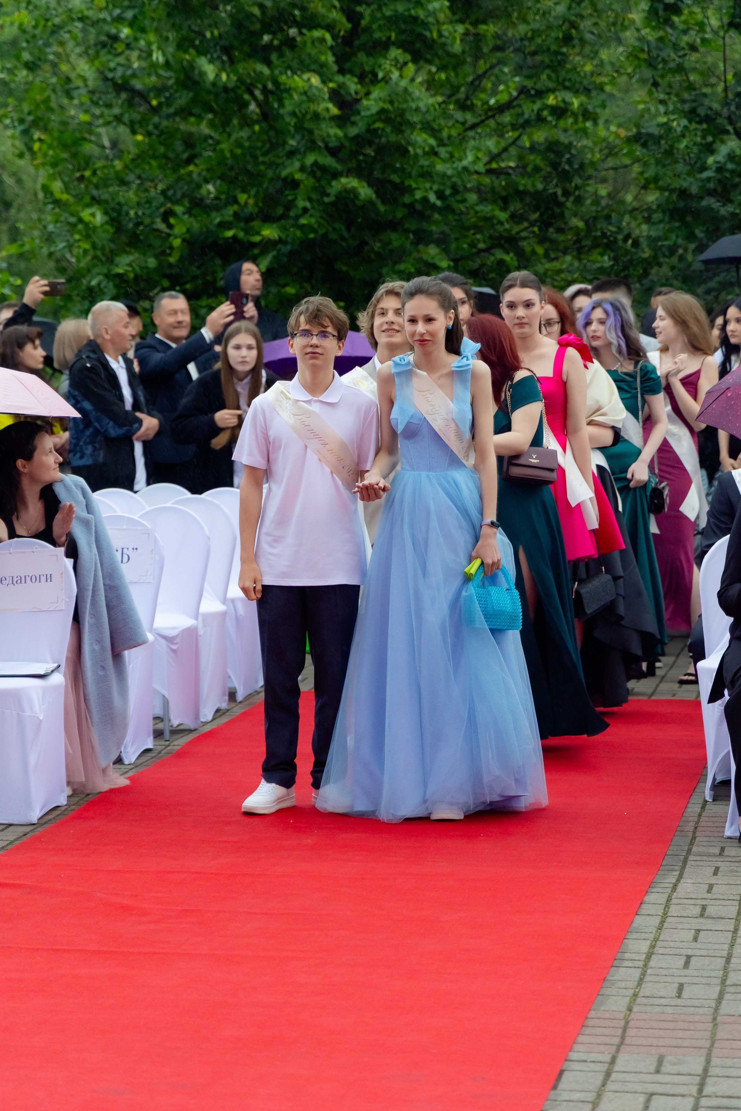 Школьный выпускной 2025 год в Минске, Беларуси. Свадебный фотограф в Минске/Беларуси Сергей Спиридонов
