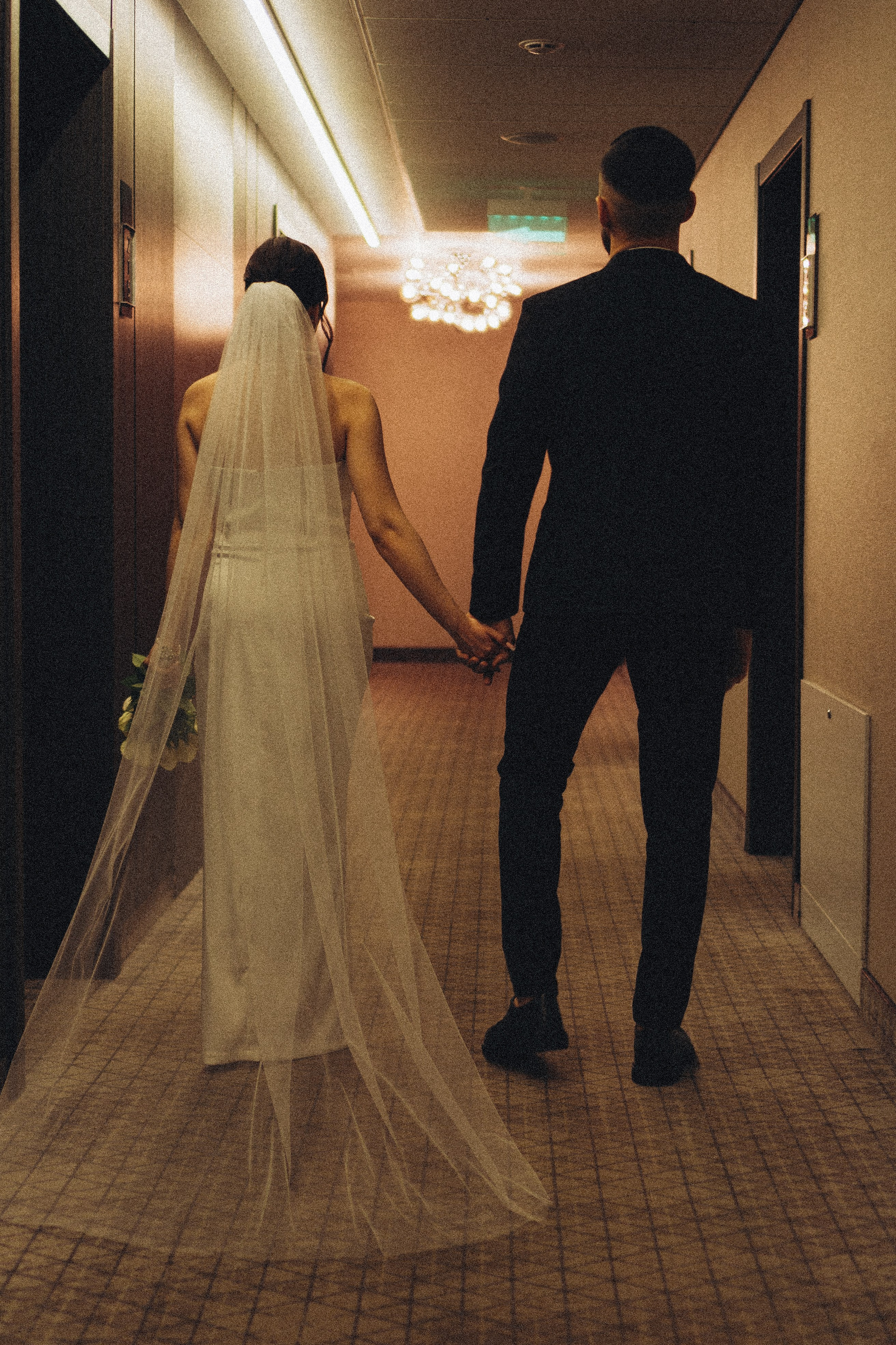 СВАДЕБНАЯ СЬЕМКА СБОРОВ ЖЕНИХА И НЕВЕСТЫ В ОТЕЛЕ И ТАКЖЕ ФОТОСЕССИИЯ В ОТЕЛЕЕ МЕГАПОЛИС БРЯНСК. Профессиональный фотограф, Санкт-Петербург — Виктория Богомолова