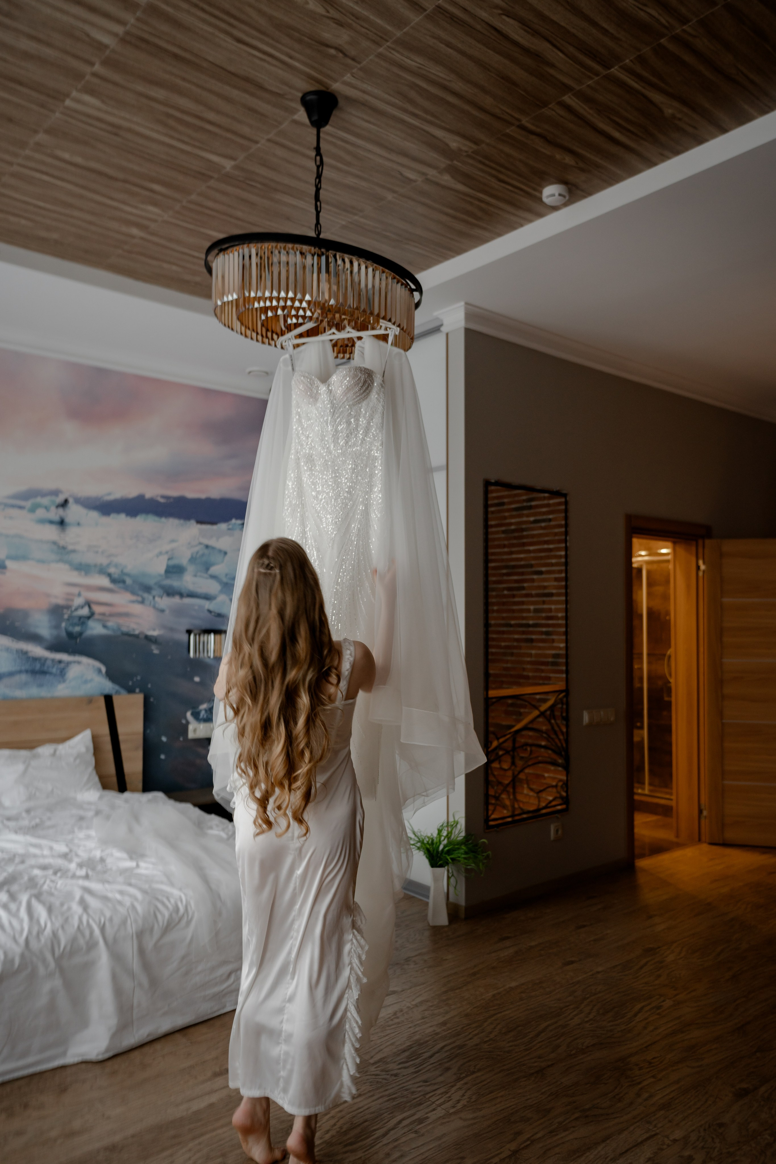 СВАДЕБНАЯ СЬЕМКА СБОРОВ В ОТЕЛЕ И ВЫЕЗД НА ЦЕРЕМОНИЮ (СНЯТО В СИБИРЕ В НИЖНЕВАРТОВСКЕ). Профессиональный фотограф, Санкт-Петербург — Виктория Богомолова