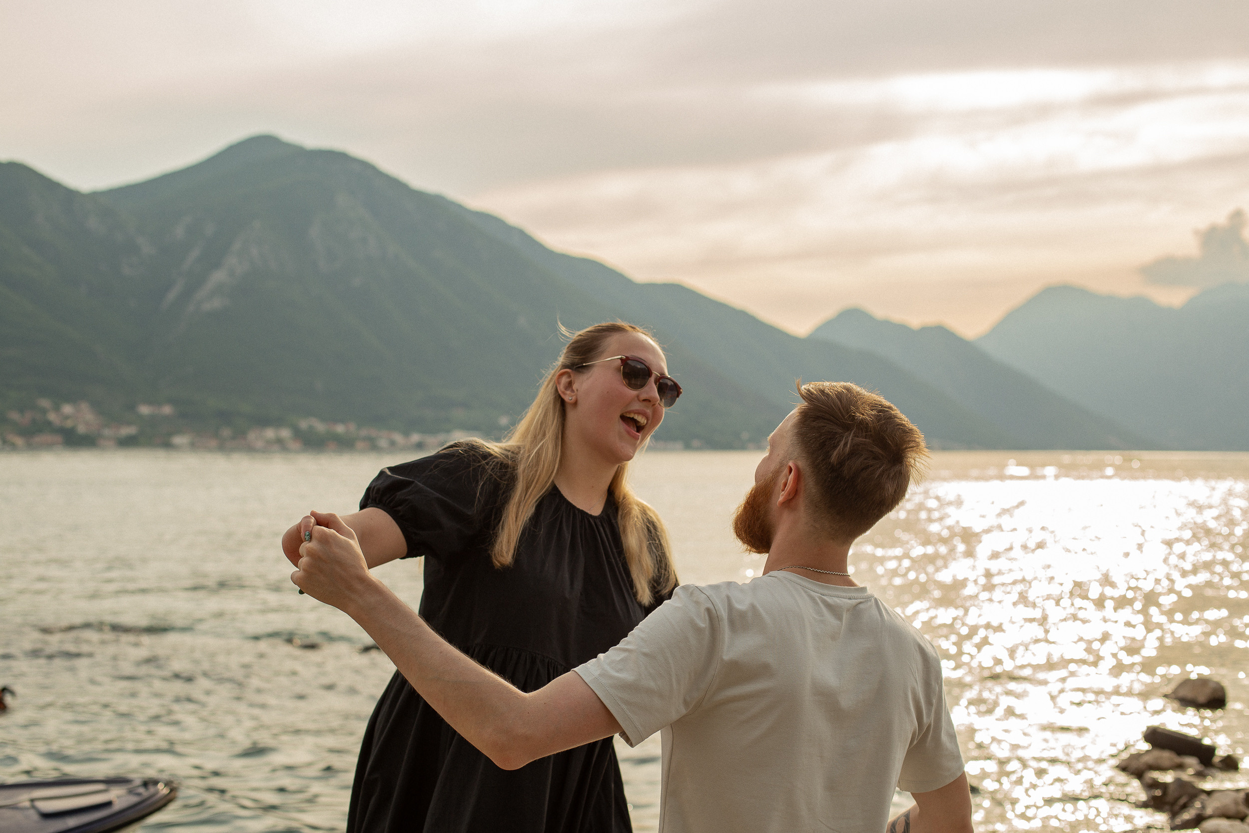 Lovestory family photo in Kotor, Montenegro. Fotograf u Crnoj Gori-porodično fotografisanje sa djecom, lovestory, nekretnine