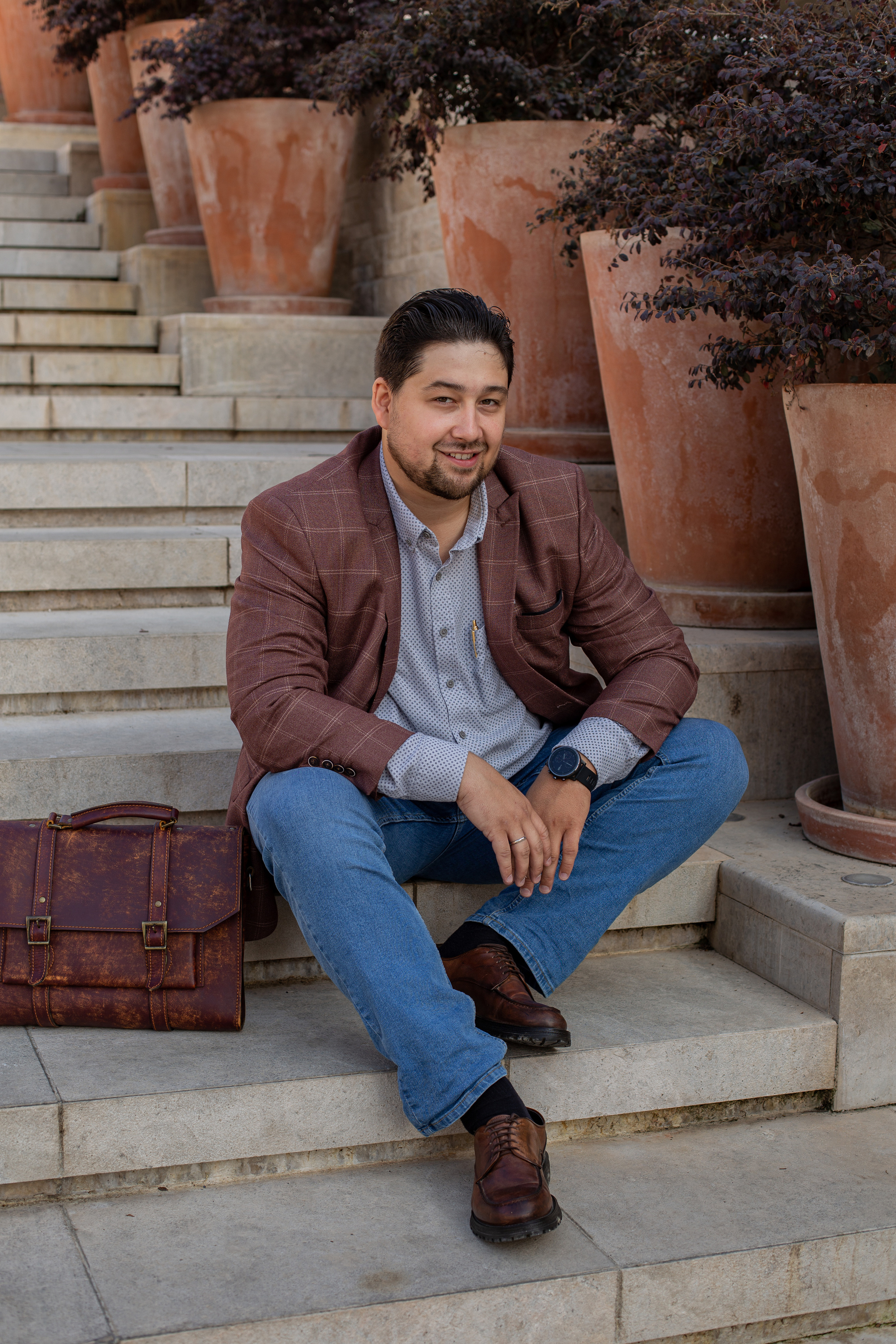Viktor Business Portrait. Fotograf u Crnoj Gori-porodično fotografisanje sa djecom, lovestory, nekretnine