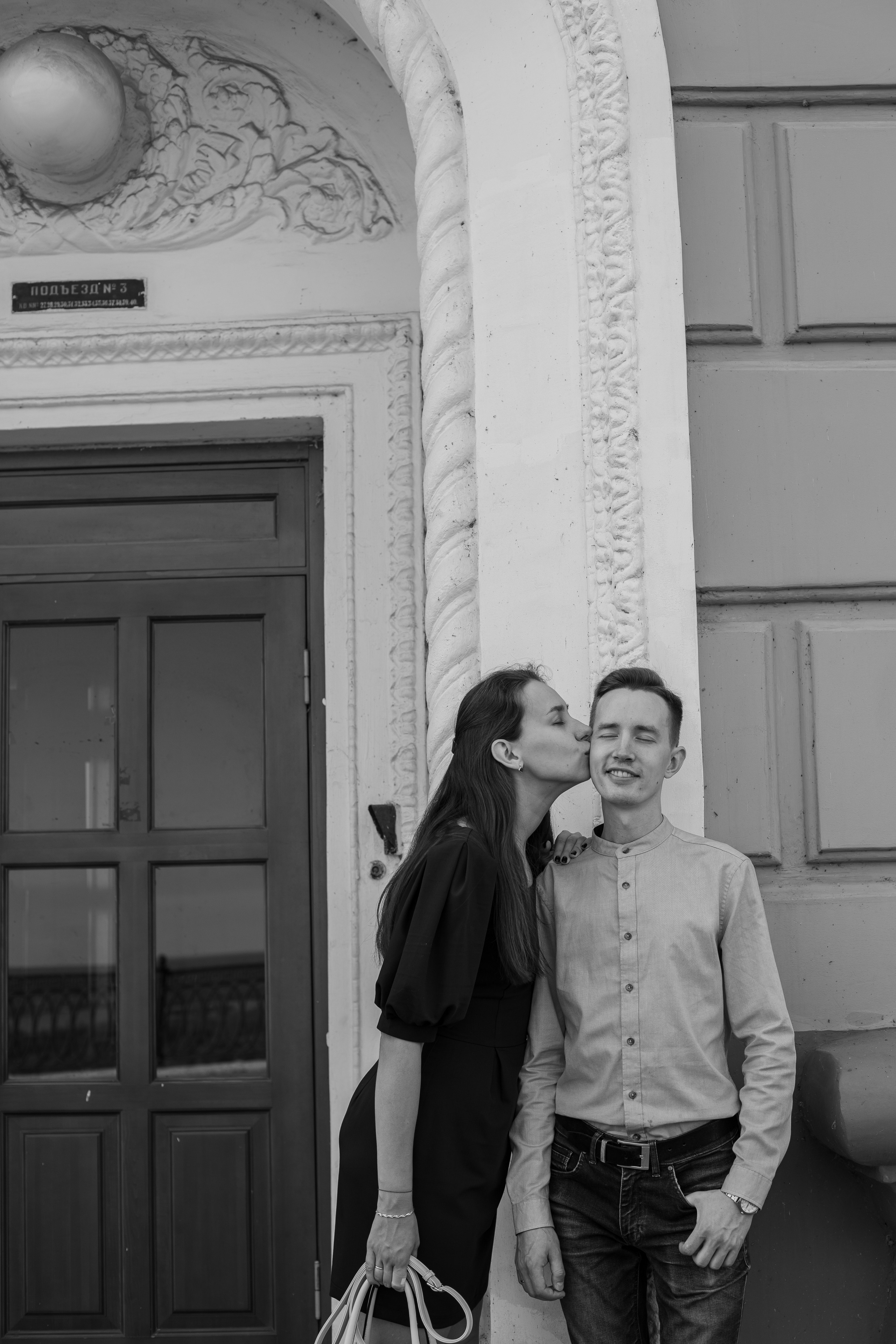 Ivan and Valeriya. Fotograf u Crnoj Gori-porodično fotografisanje sa djecom, lovestory, nekretnine