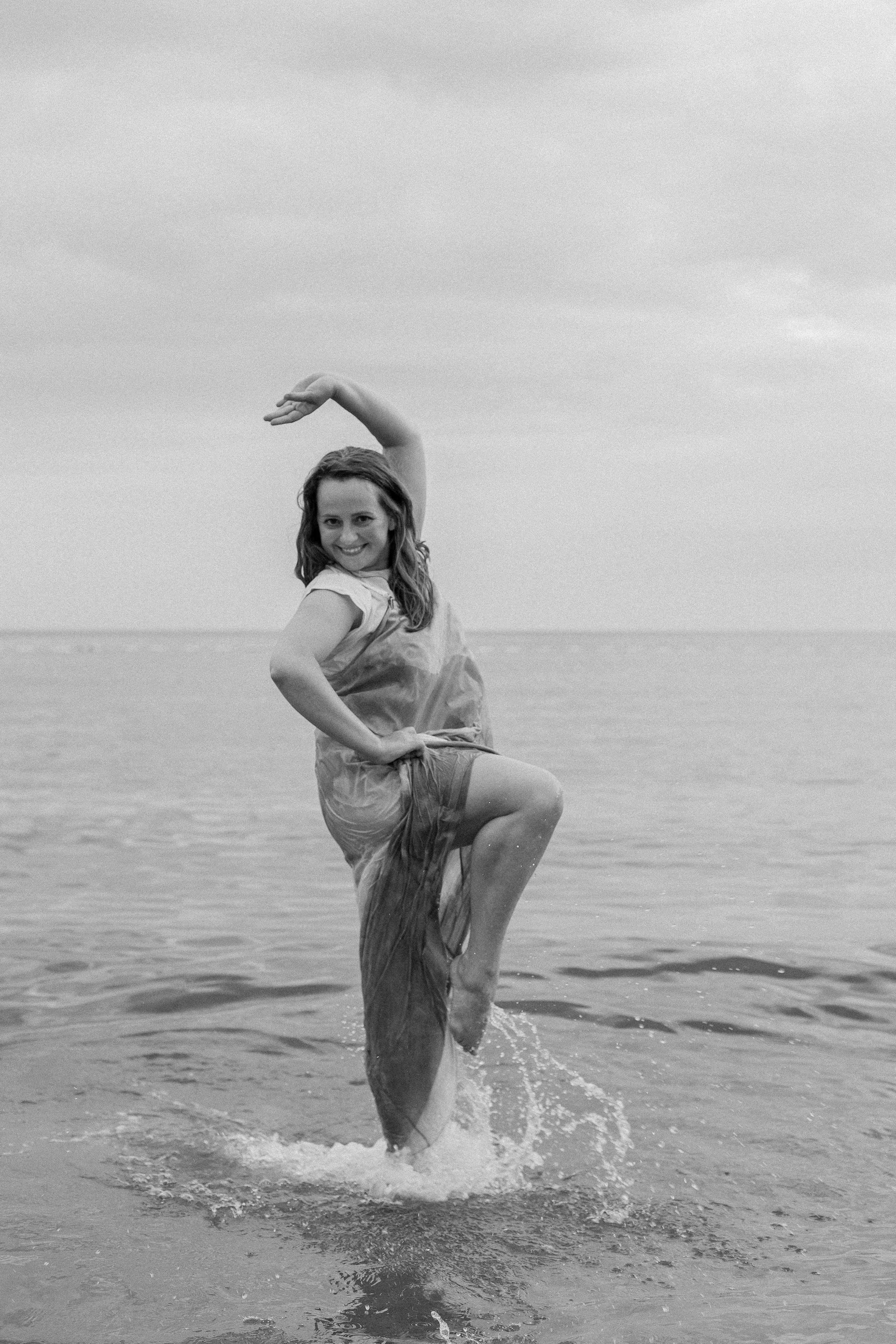 Sea&Dance. Fotograf u Crnoj Gori-porodično fotografisanje sa djecom, lovestory, nekretnine