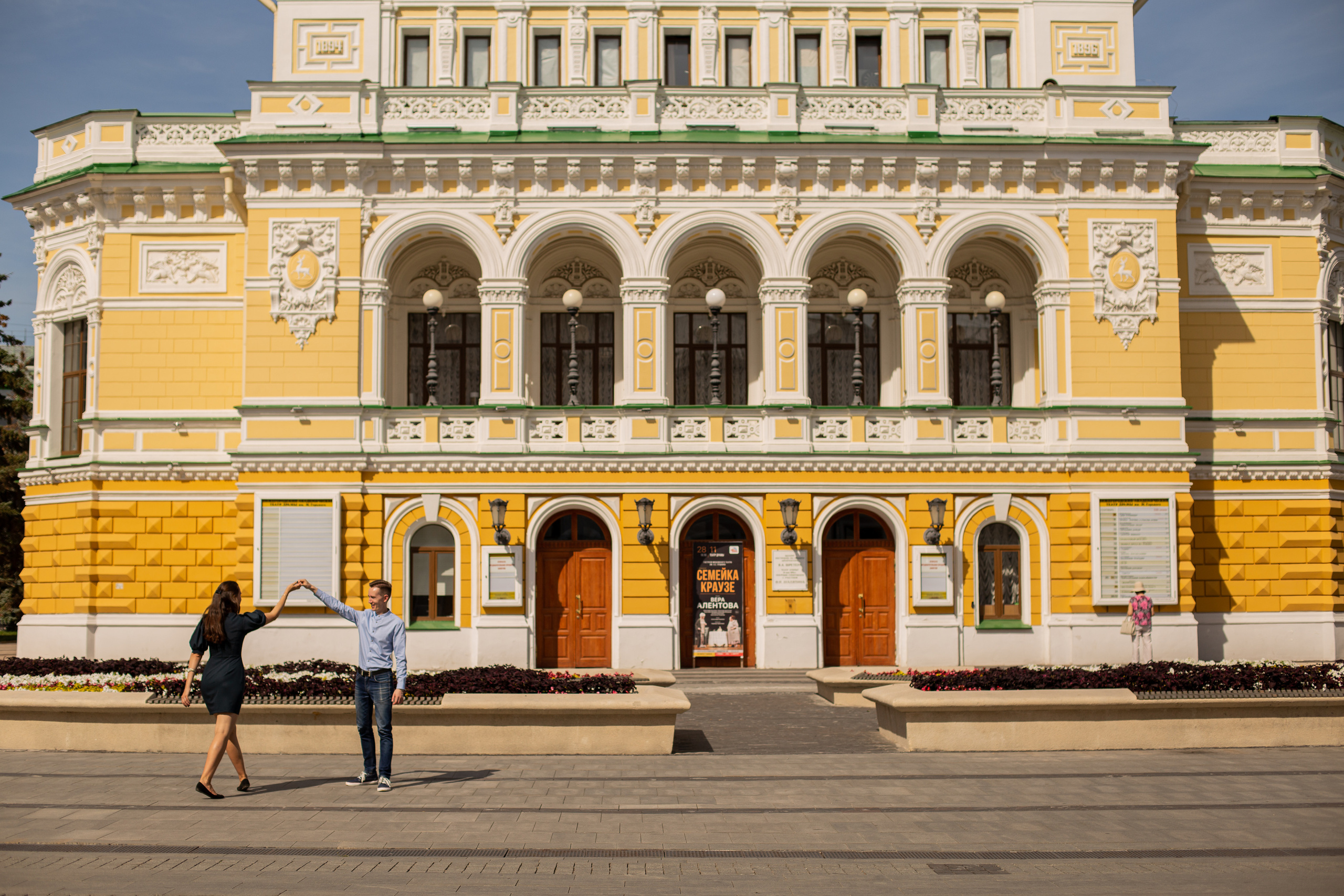 Ivan and Valeriya. Fotograf u Crnoj Gori-porodično fotografisanje sa djecom, lovestory, nekretnine