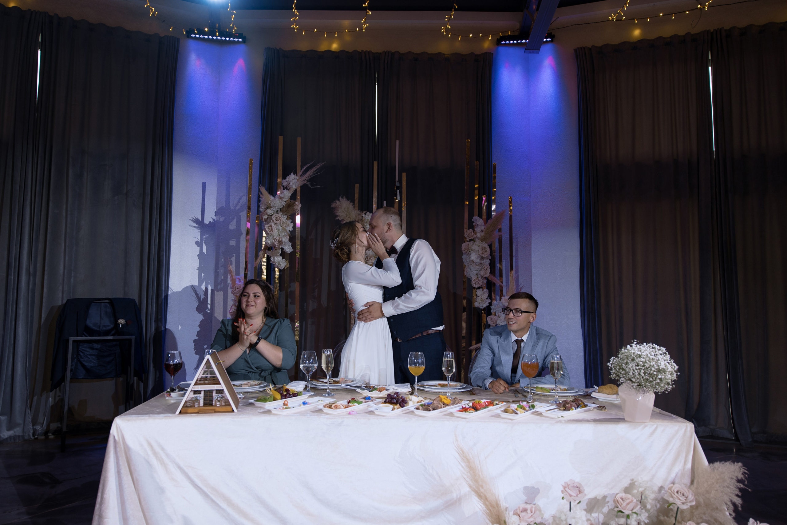 Илья и Кристина. Свадебный фотограф в Санкт — Петербурге и Ленинградской о