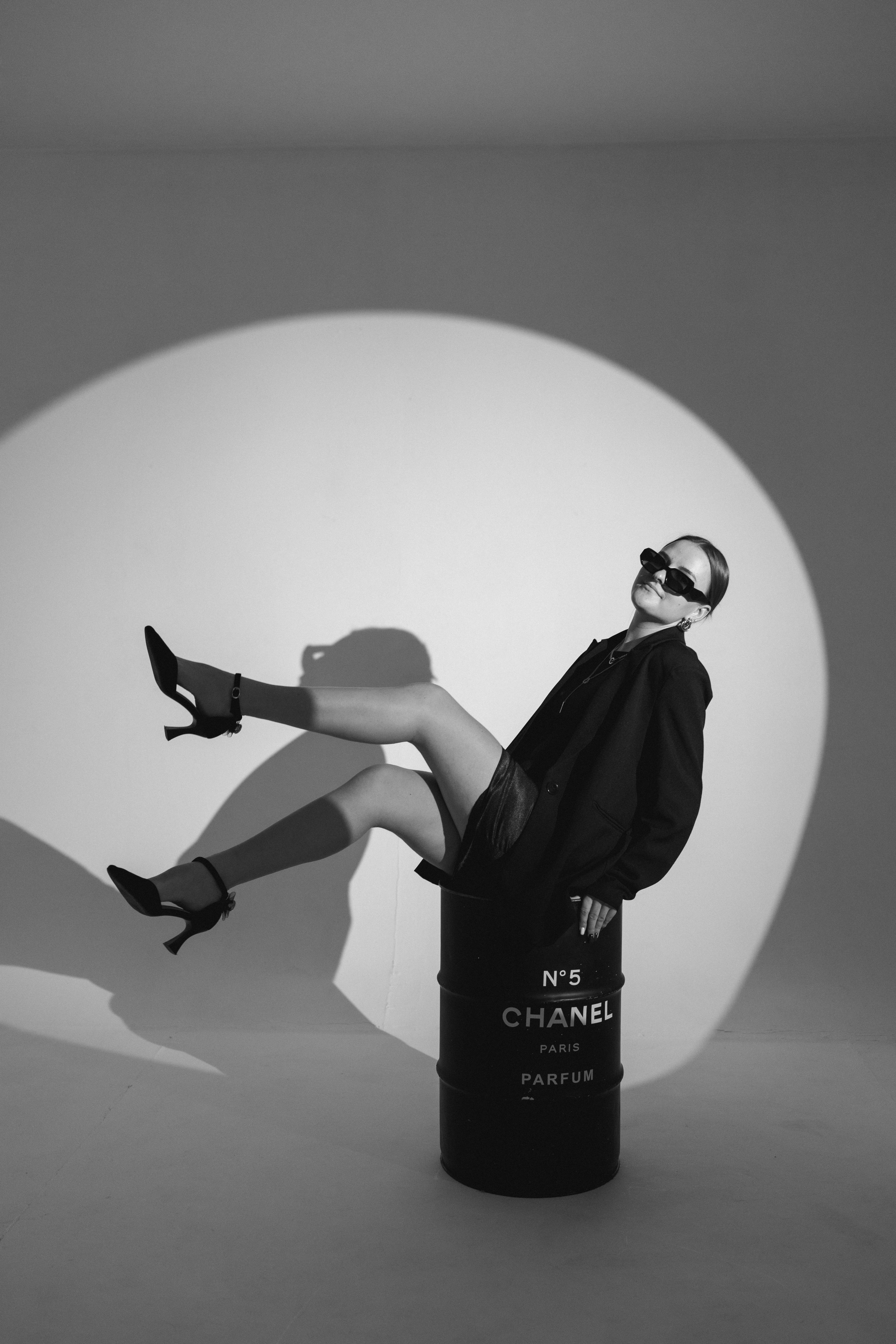 Циклорама. Женские, десткие, мужские, семейные портреты в Казахстане