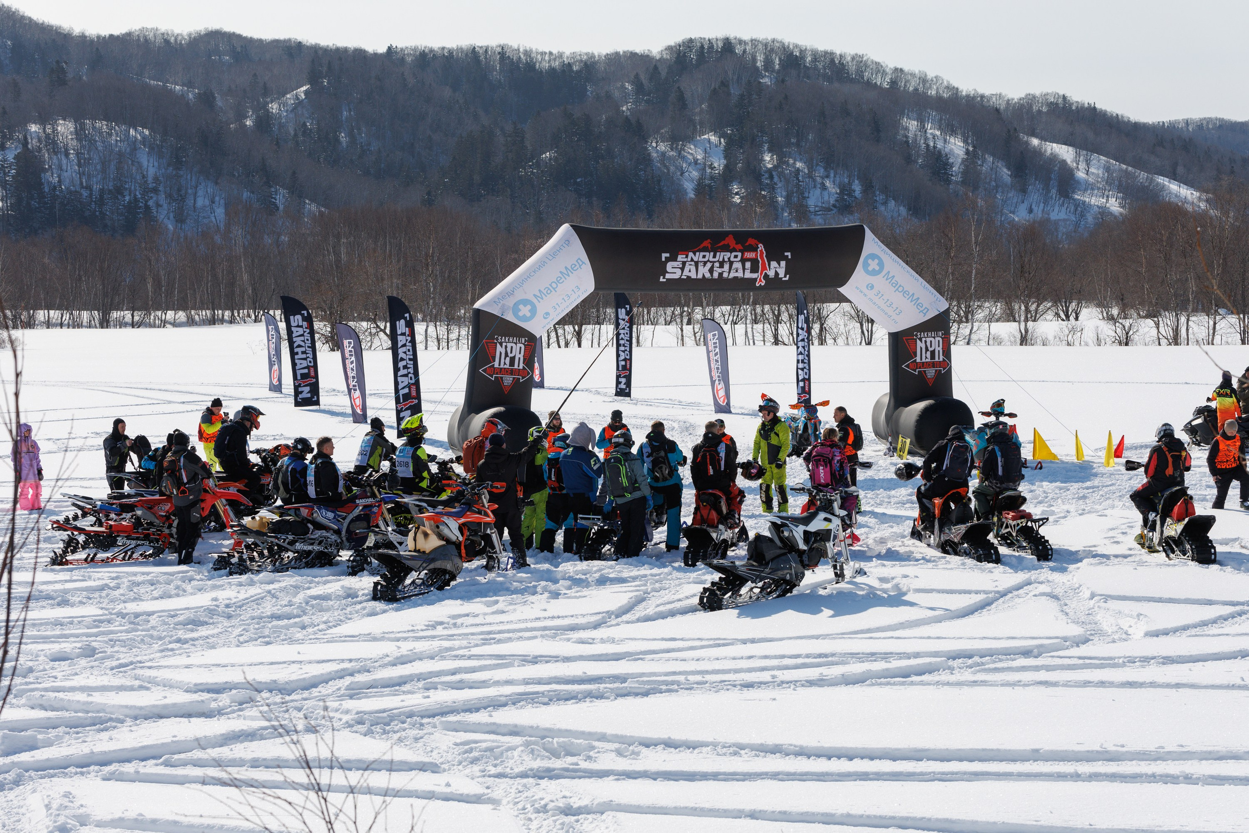 Чемпионат Экстрим Эндуро на сноубайках. Свадебный, семейный и репортажный фотограф в Южно-Сахалинске Артур Петросян