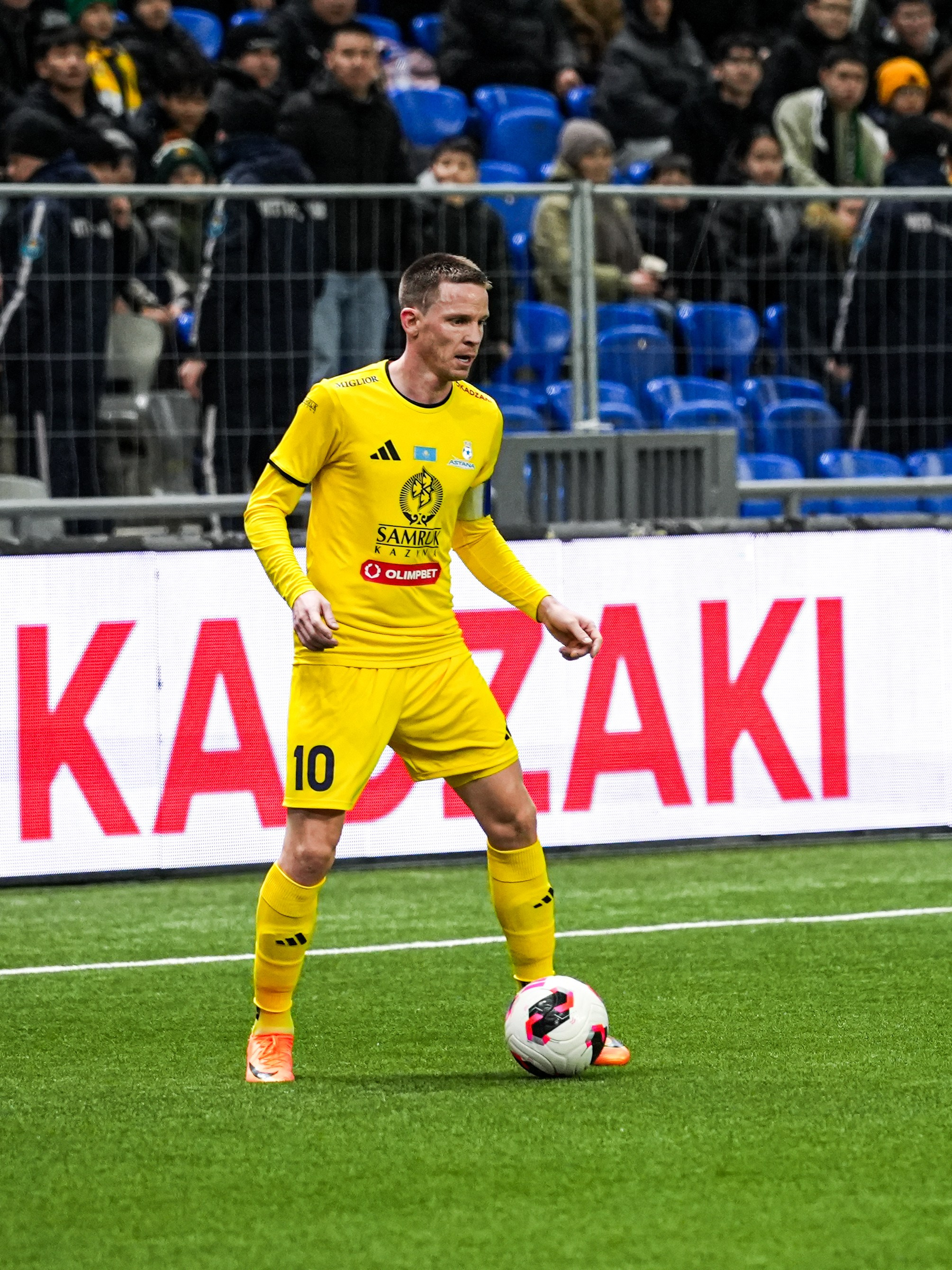 FC ASTANA. Здравствуйте Меня зовут Берден Ансар, Я профессиональный фотограф