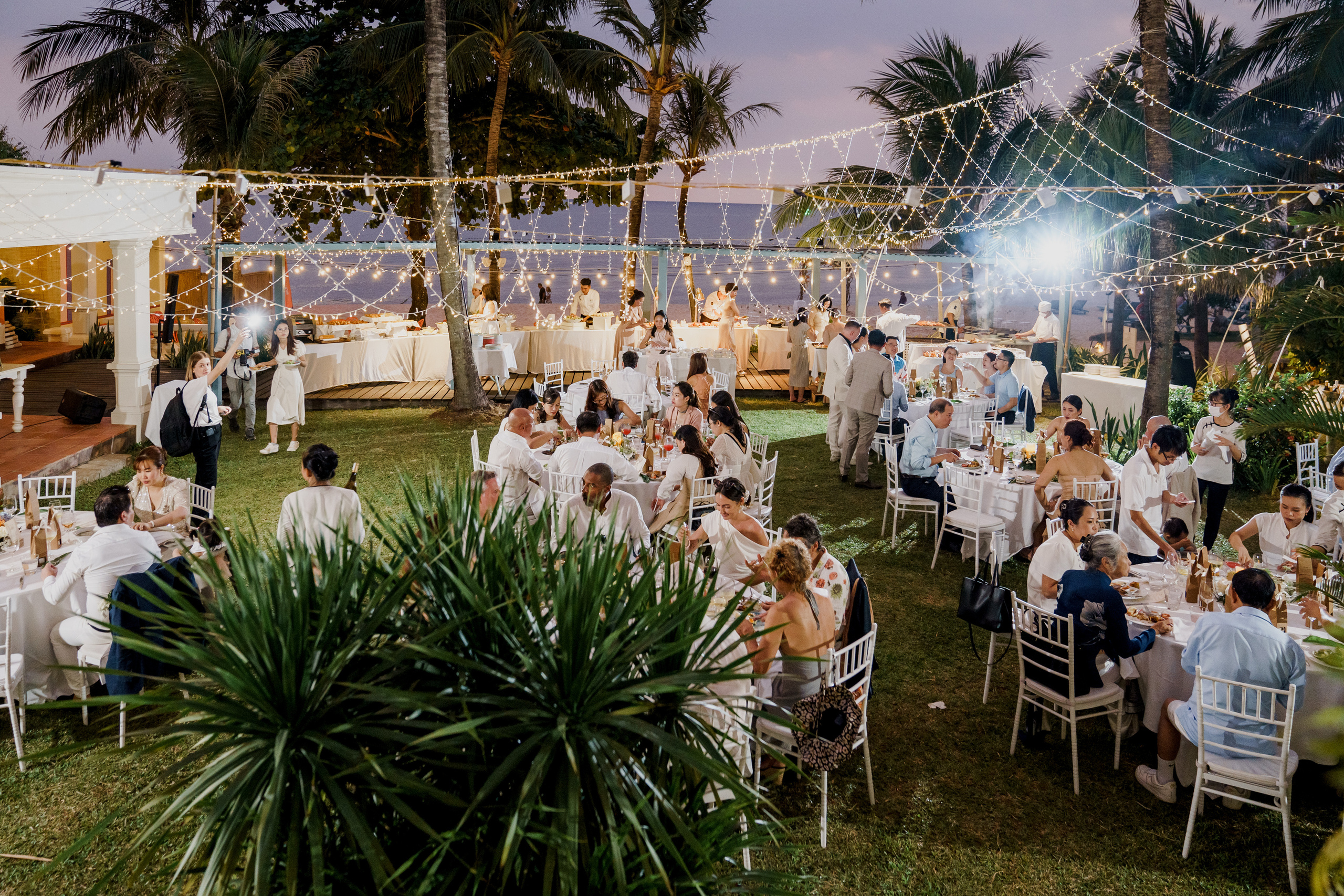 Weddings from different countries. PhuQuoc photographer — Phu Quoc wedding photographer