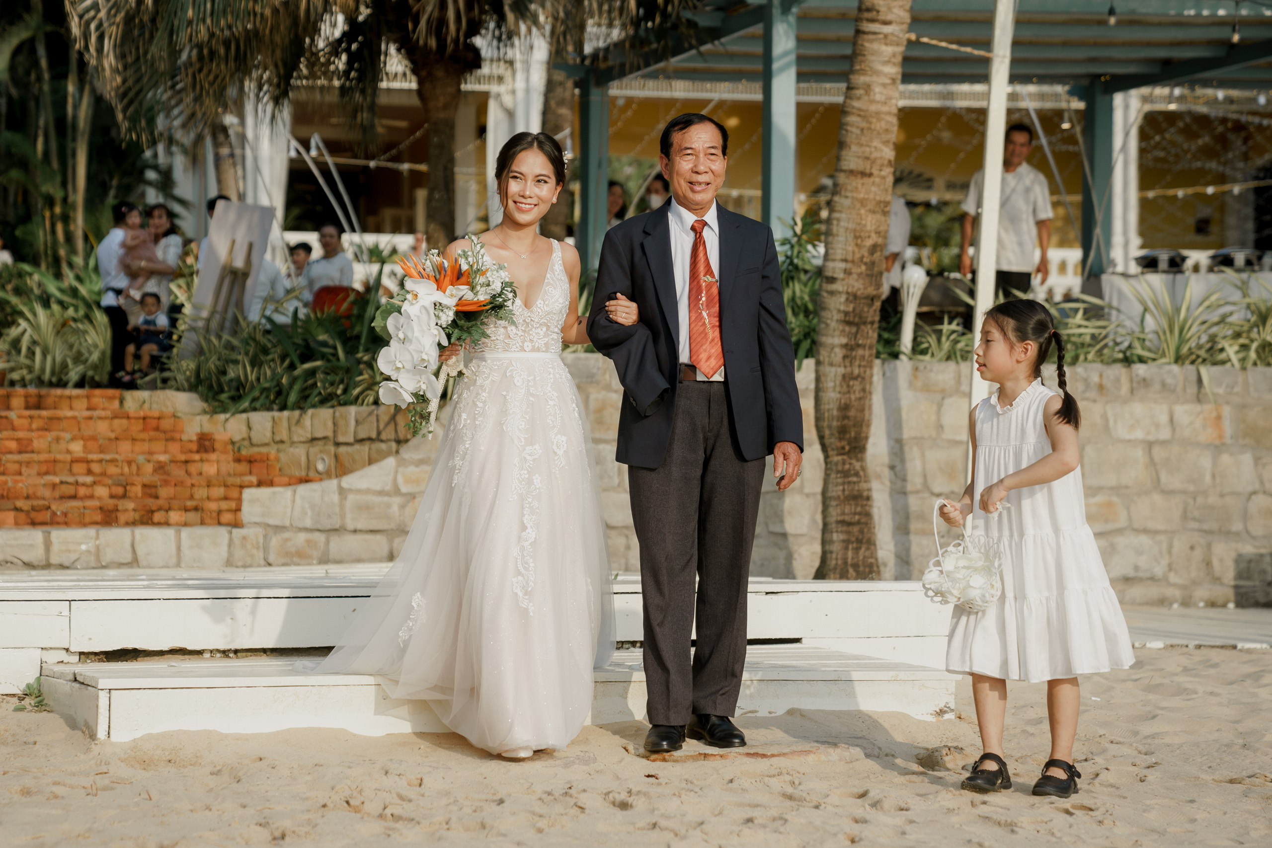 Weddings from different countries. PhuQuoc photographer — Phu Quoc wedding photographer