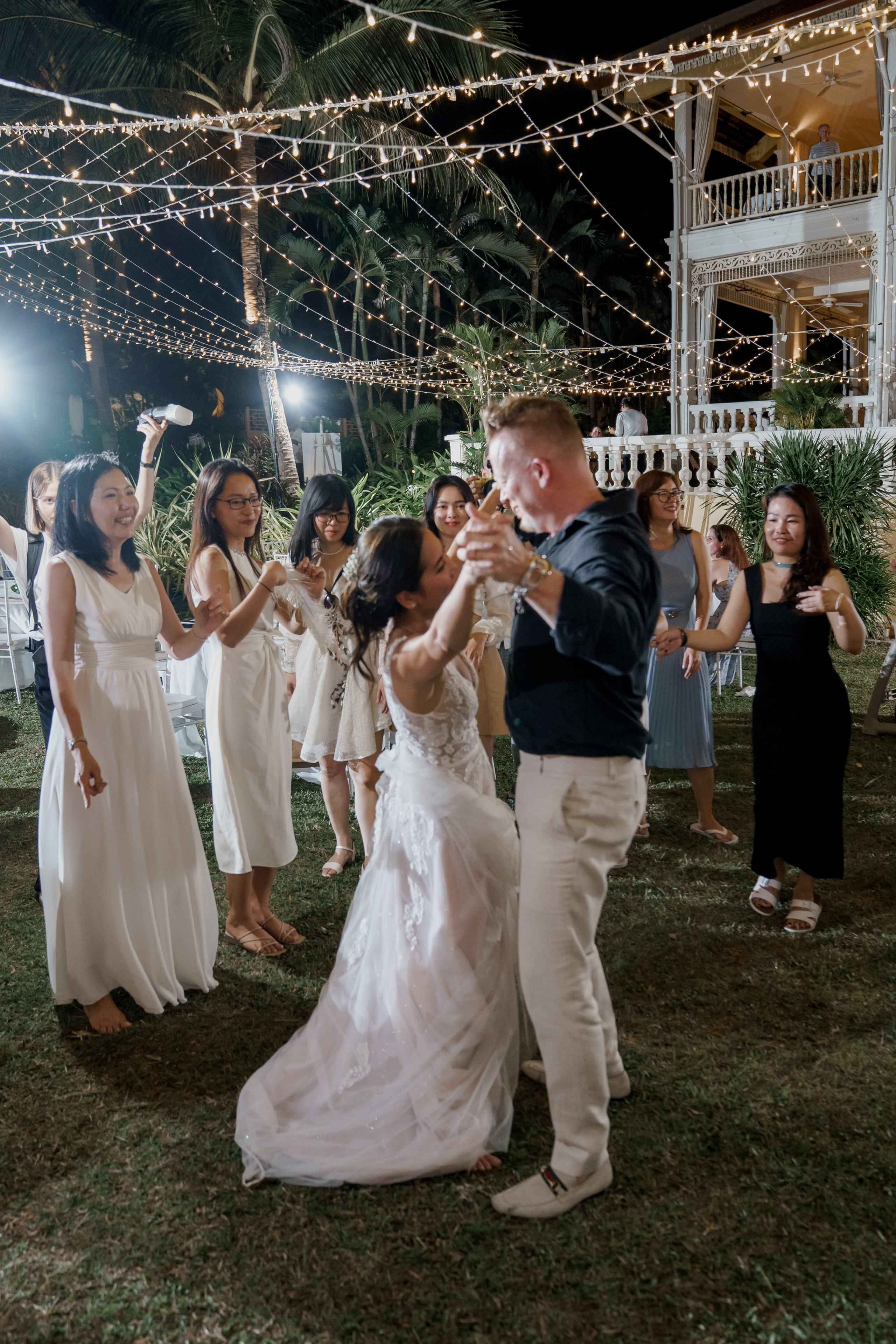 Weddings from different countries. PhuQuoc photographer — Phu Quoc wedding photographer