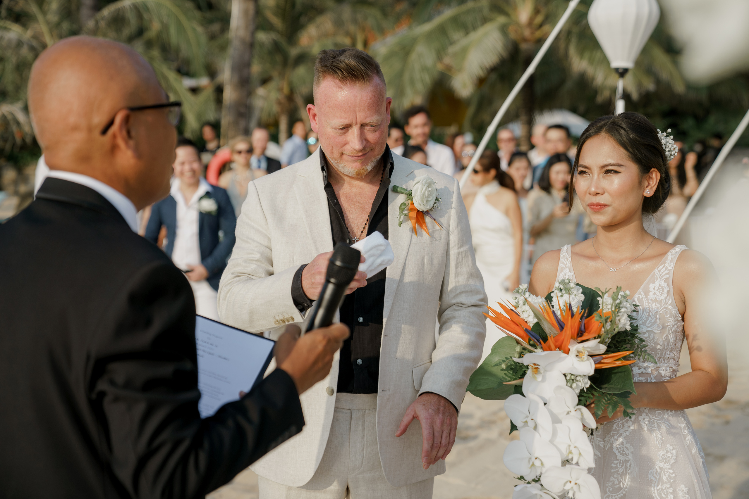 Weddings from different countries. PhuQuoc photographer — Phu Quoc wedding photographer