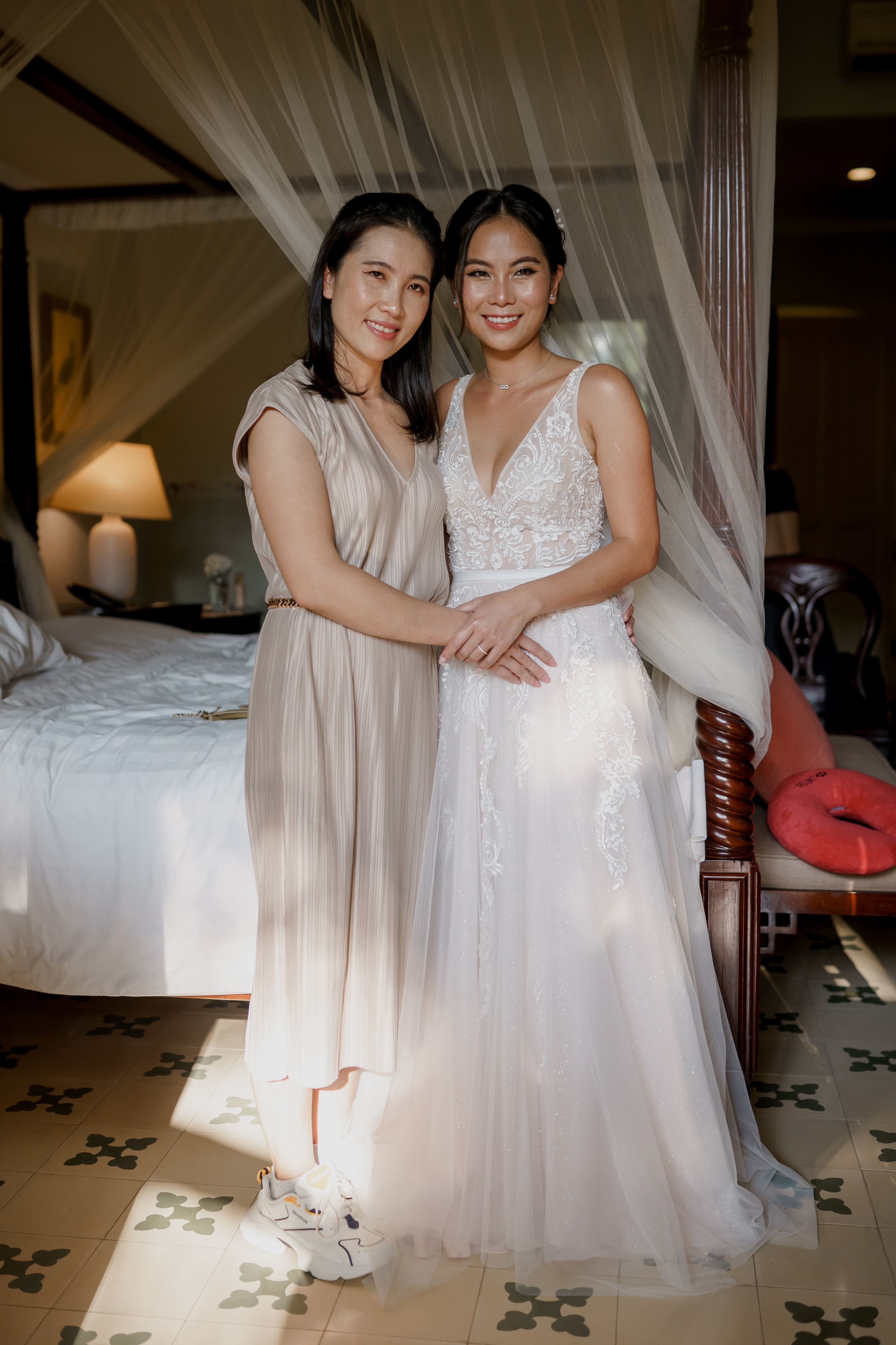 Weddings from different countries. PhuQuoc photographer — Phu Quoc wedding photographer