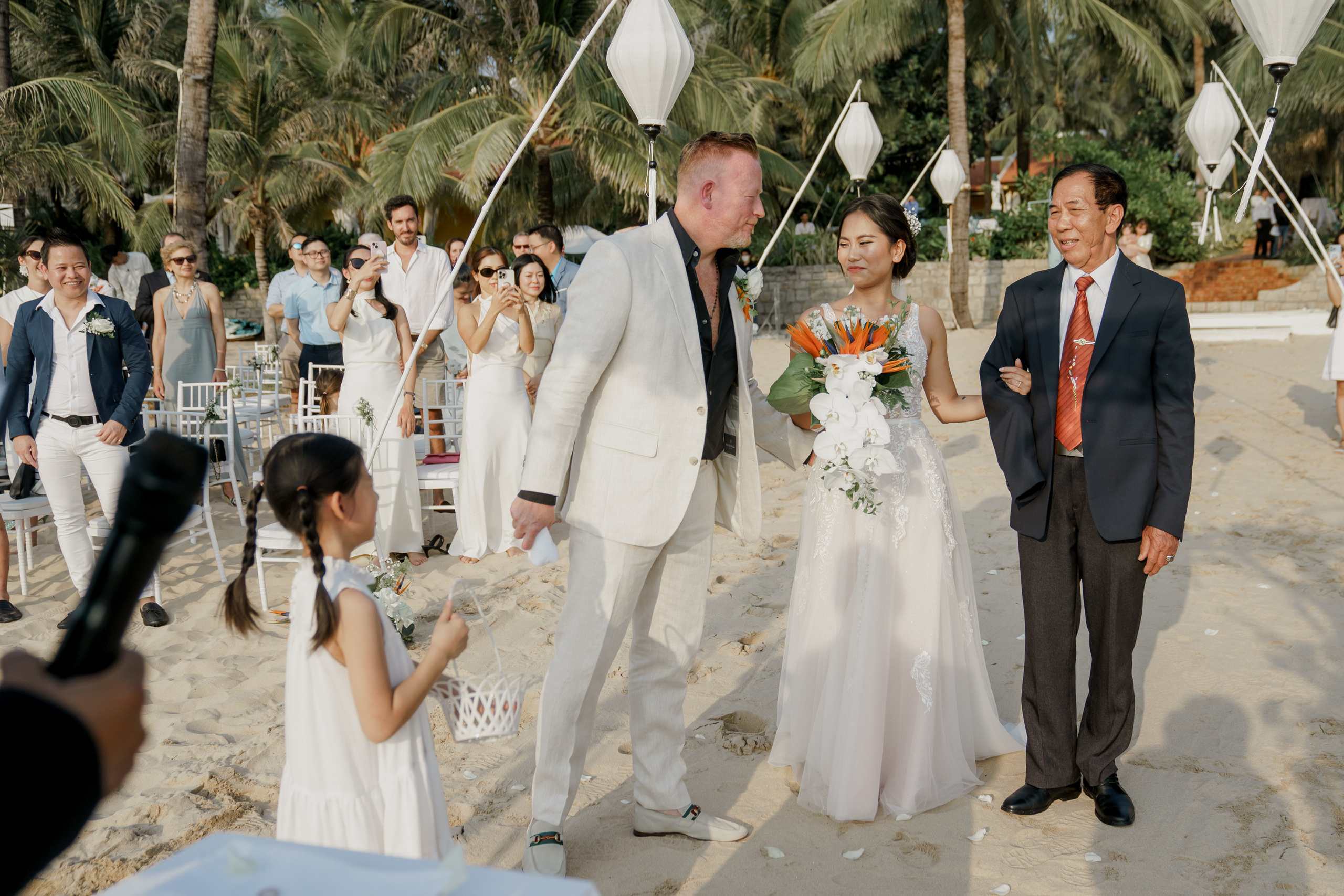 Weddings from different countries. PhuQuoc photographer — Phu Quoc wedding photographer