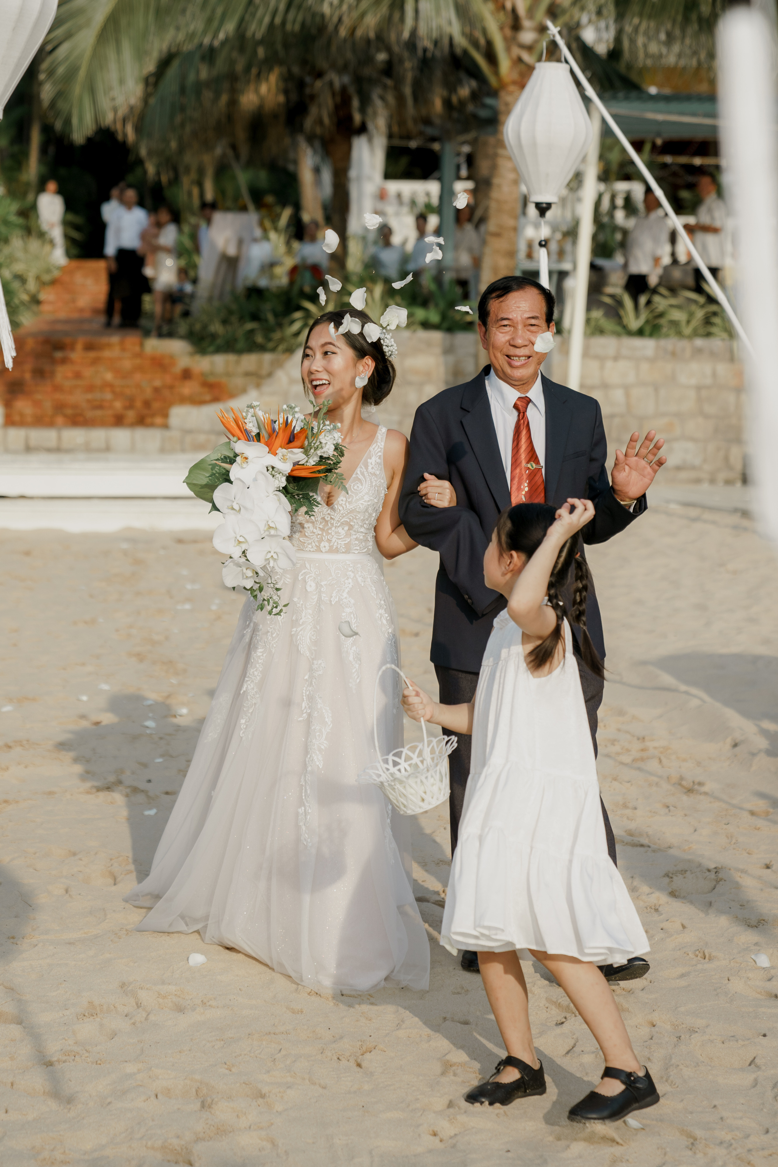 Weddings from different countries. PhuQuoc photographer — Phu Quoc wedding photographer