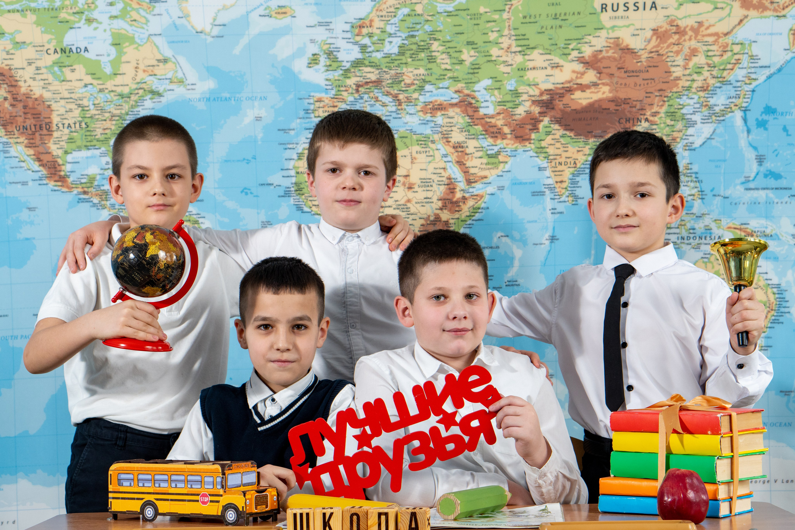 Начальная школа. Выпускные альбомы для детских садов и школ в Симферополе и Крыму — фотограф Ирина Найкина