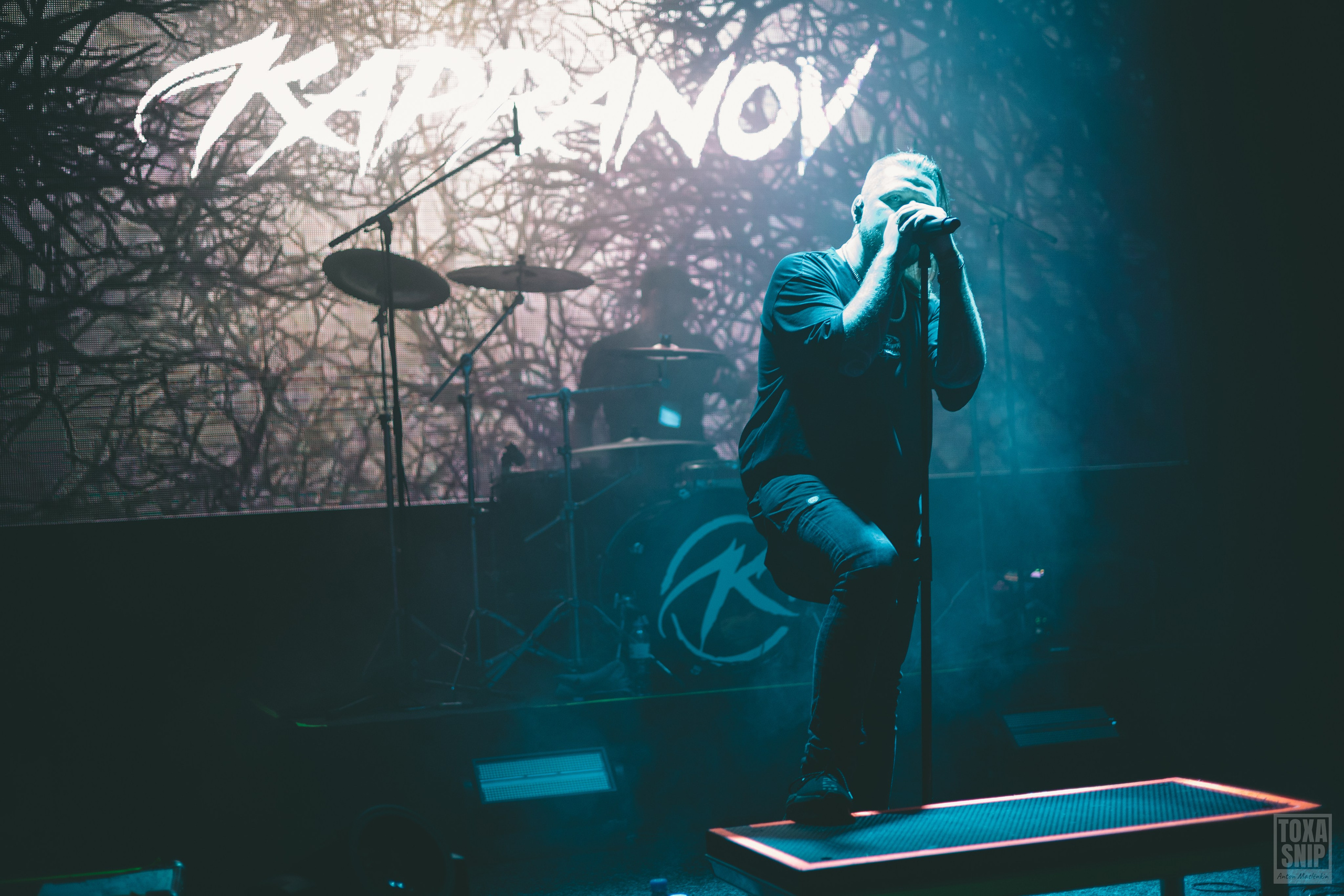 Концерт группы KAPRANOV в Москве (04.04.2025). Toxasnip Photo | Anton Maslenkin