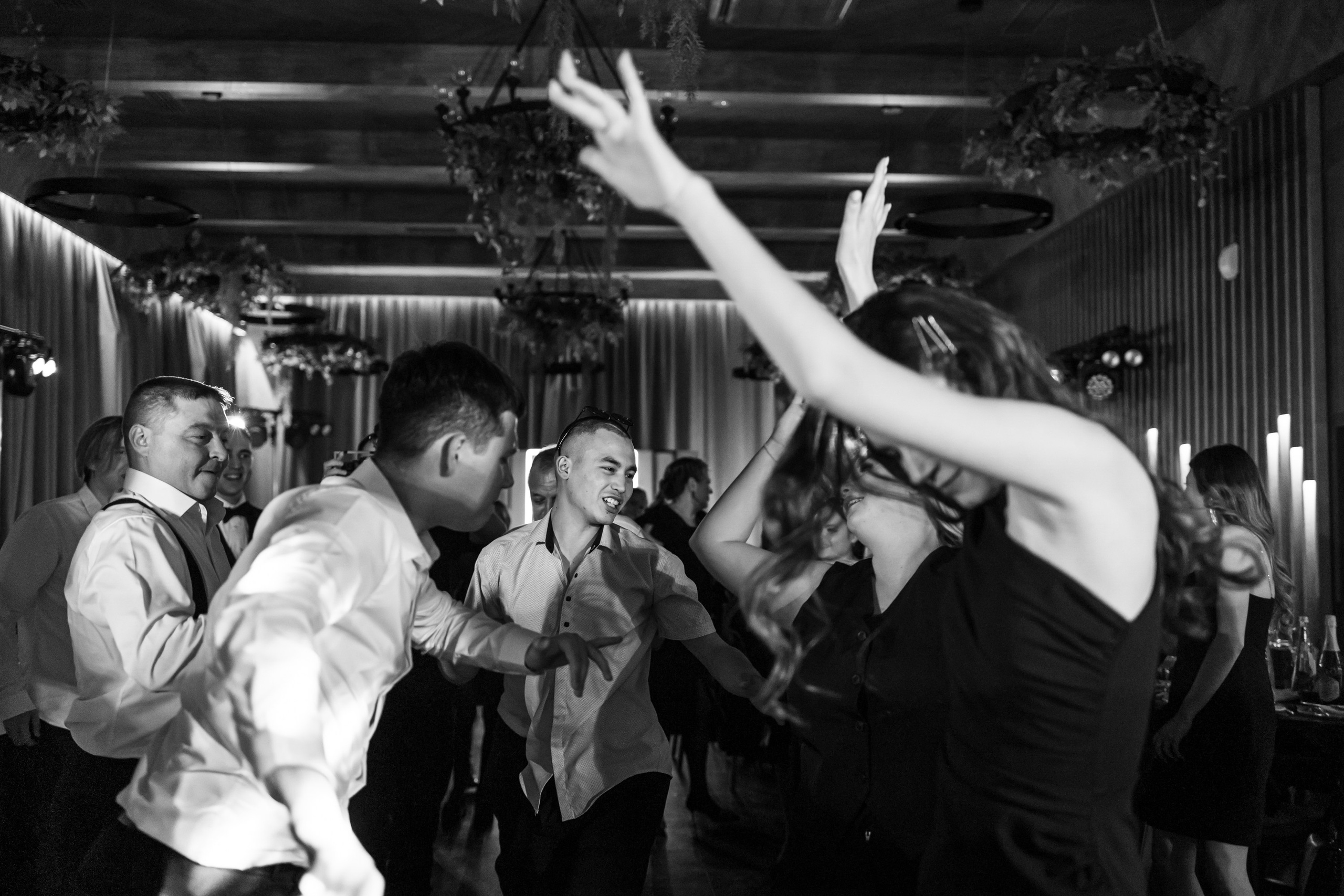 Kirill & Arina. Фотограф свадебный, репортажный, индивидуальный, фото для маркетплейсов, брендов, автосалонов