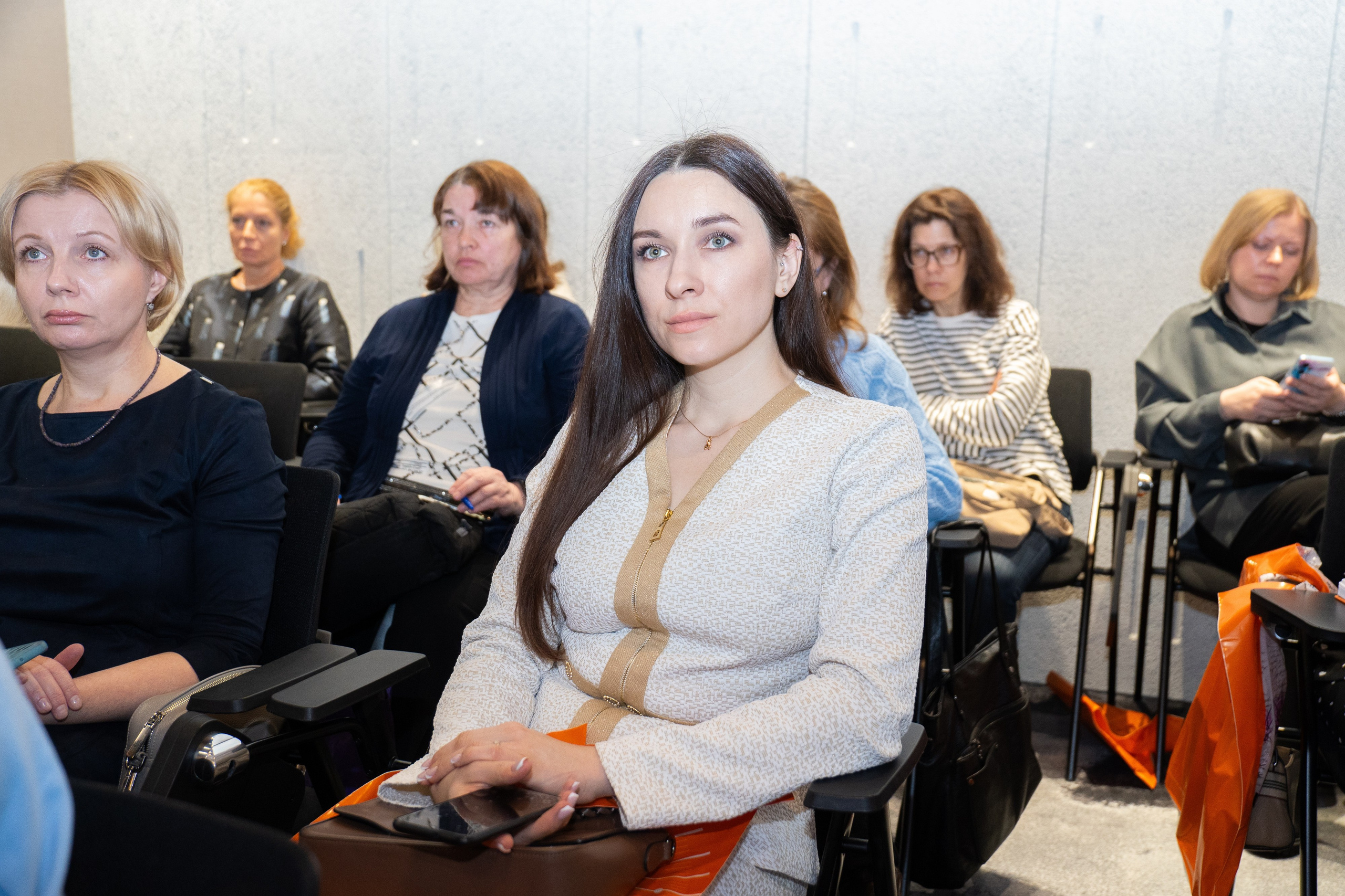 Фотографии с Конференции в  бизнес отеле Ruma. Фотограф в Хабаровске