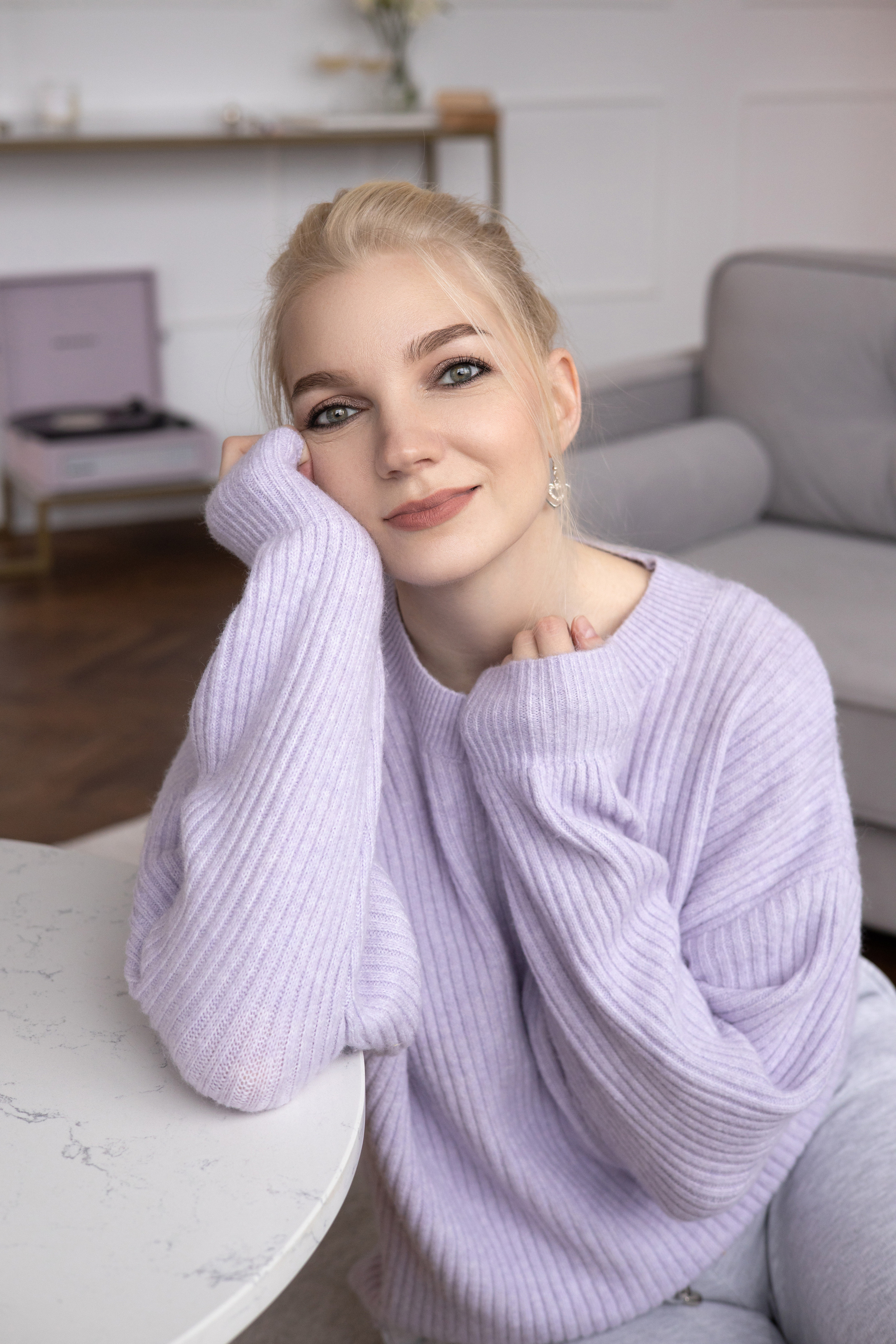 Женский портрет в студии. Фотограф Минск