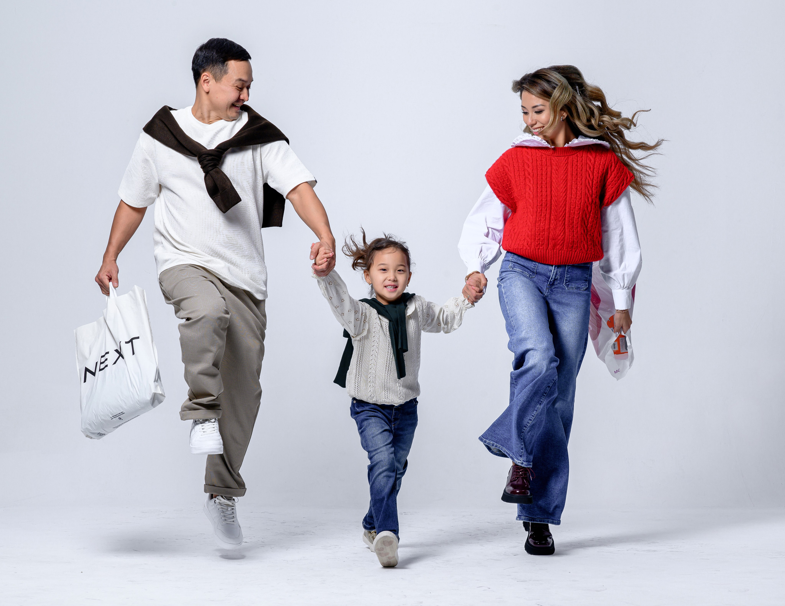 Каталоги и Реклама. Елена Северина фотограф, Алматы: репортаж (спорт, концерты, конференции), предметная и фуд-съёмка, портреты, каталоги, фэшн, ретушь