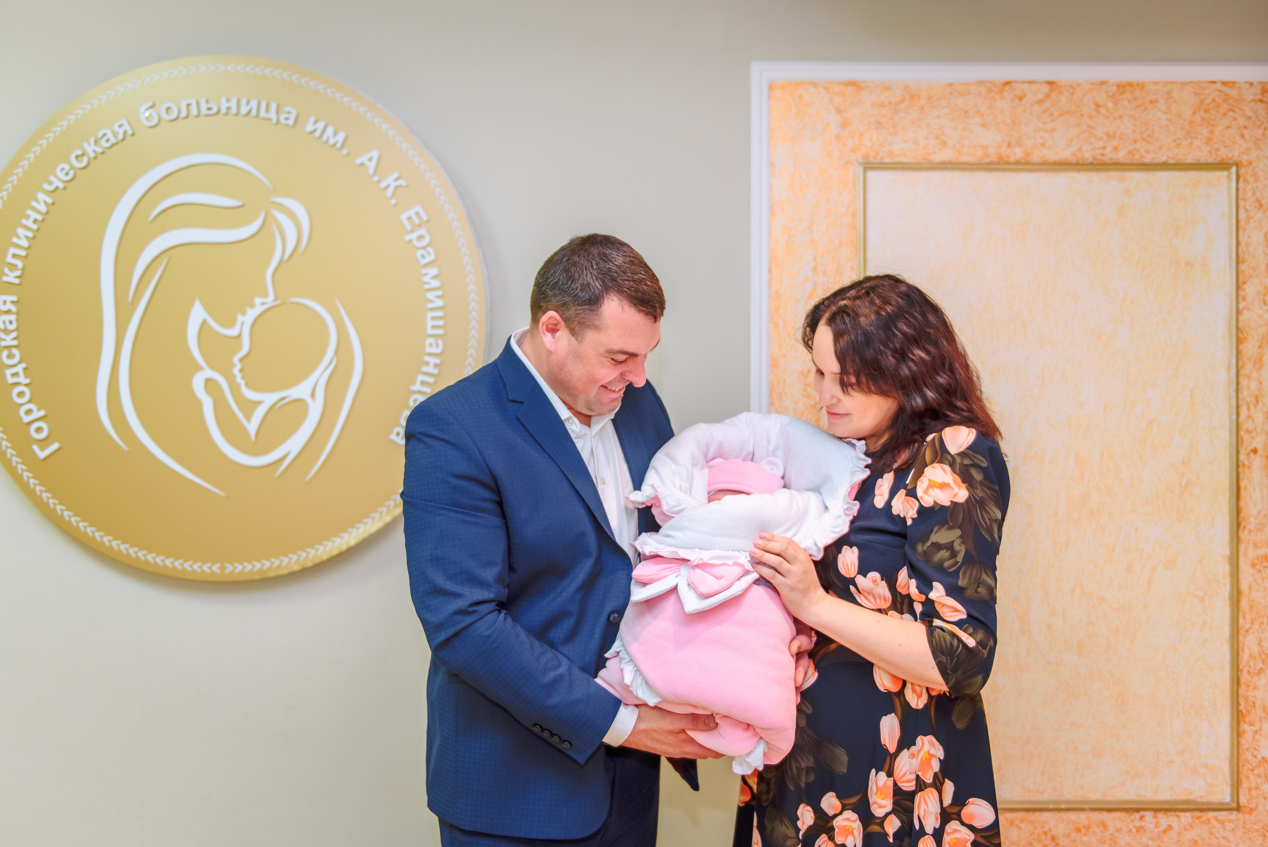 Выписка из роддома. Свадебный и семейный фотограф в Москве Юлия Винник