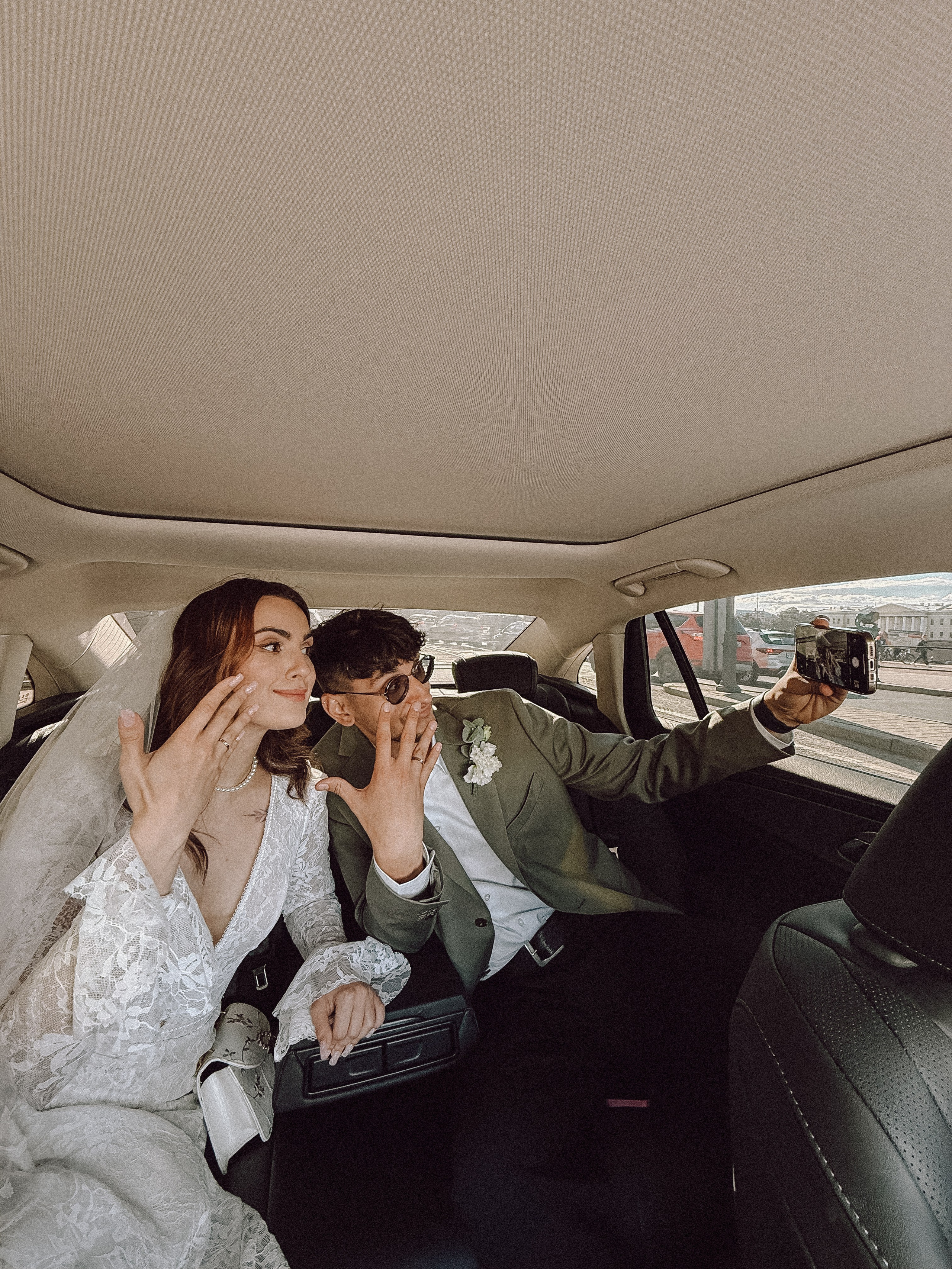 ФОТО НА ТЕЛЕФОН ВО ВРЕМЯ БРАКОСОЧЕТАНИЯ В ПЕРВОМ ДВОРЦЕ И ПРОГУЛКИ. Профессиональный фотограф, Санкт-Петербург — Виктория Богомолова