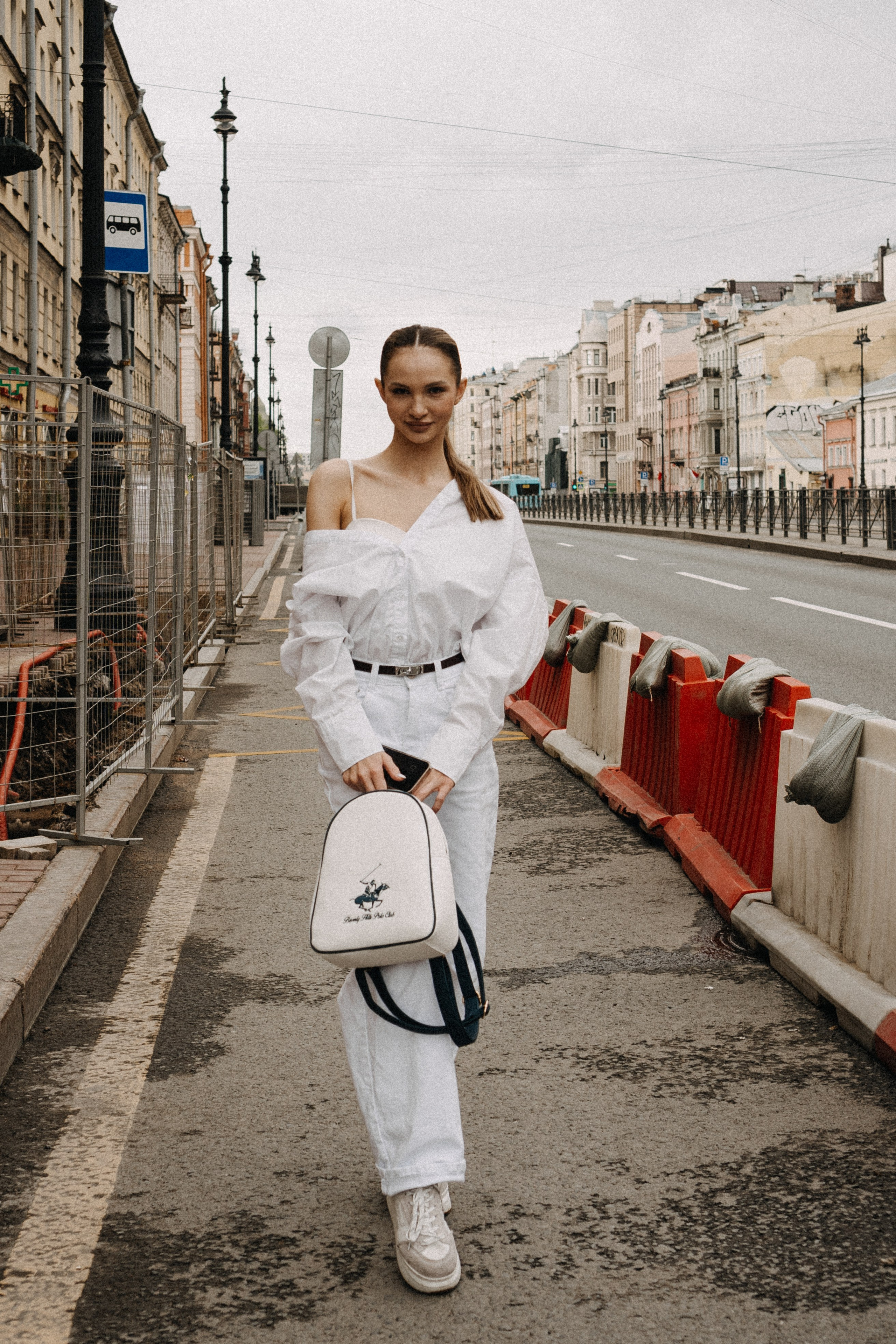 МЫ ГУЛЯЛИ ПРО КРЫШАМ ПИТЕРА. Профессиональный фотограф, Санкт-Петербург — Виктория Богомолова