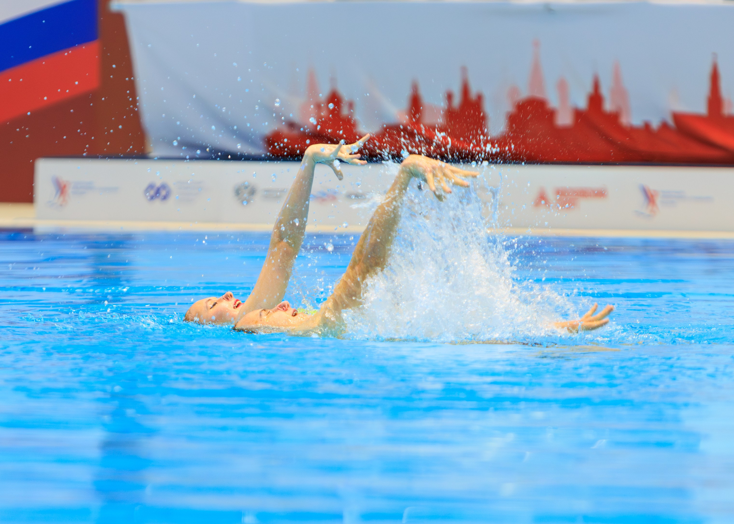 Первенство России по синхронному плаванию дуэт смешанный — техническая программа. Выпускные альбомы и школьный фотограф в Подольске, Троицке, Щербинке, Москве и Московской области